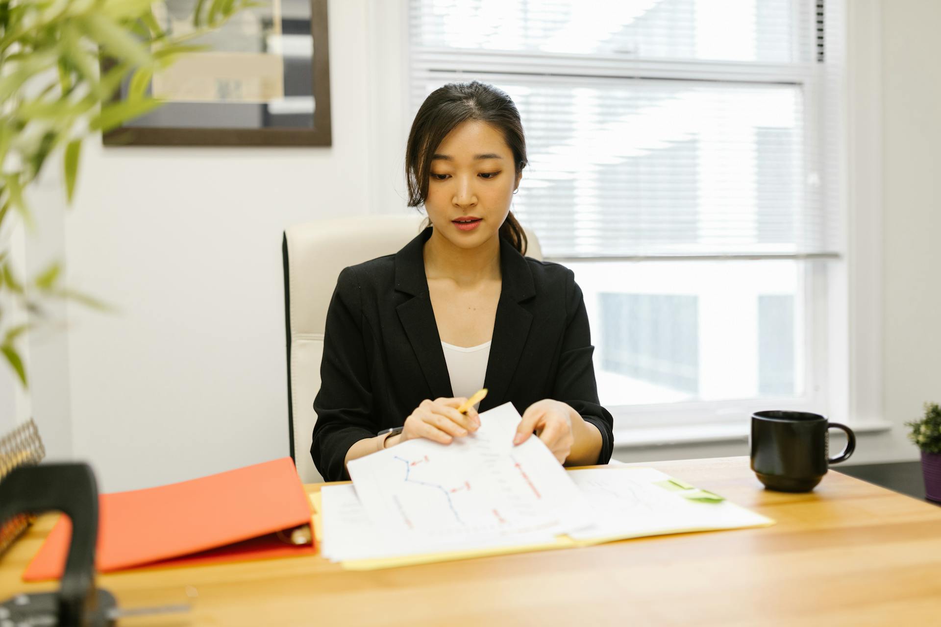 Une femme sur son lieu de travail | Source : Pexels