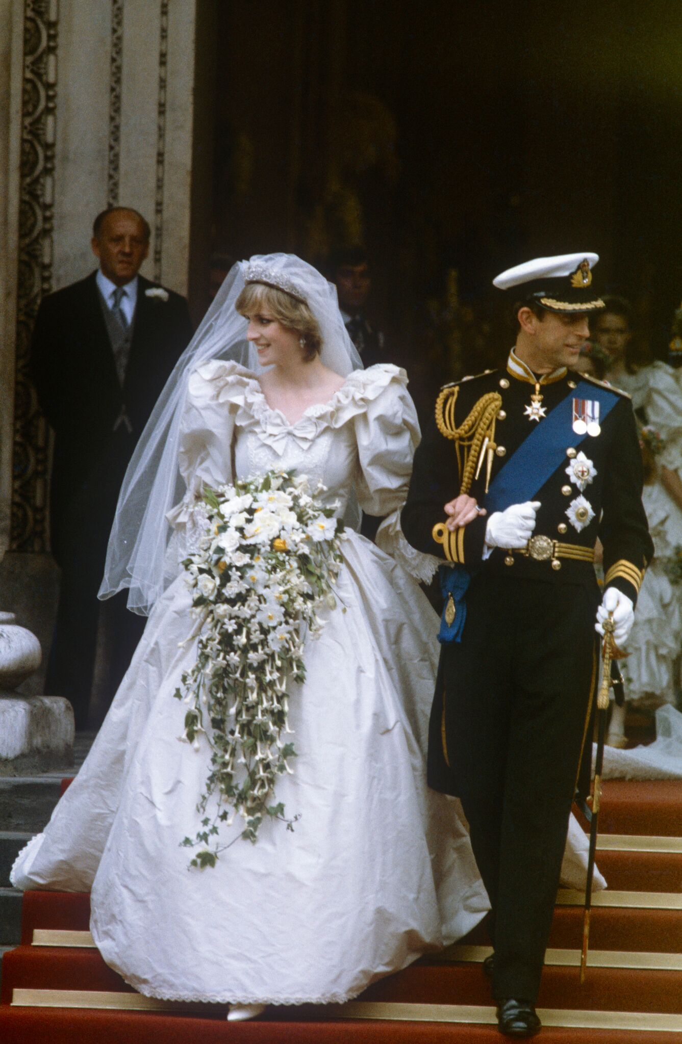 Princess Diana and Prince Charles leaving the church on their wedding day | Photo : Getty Images