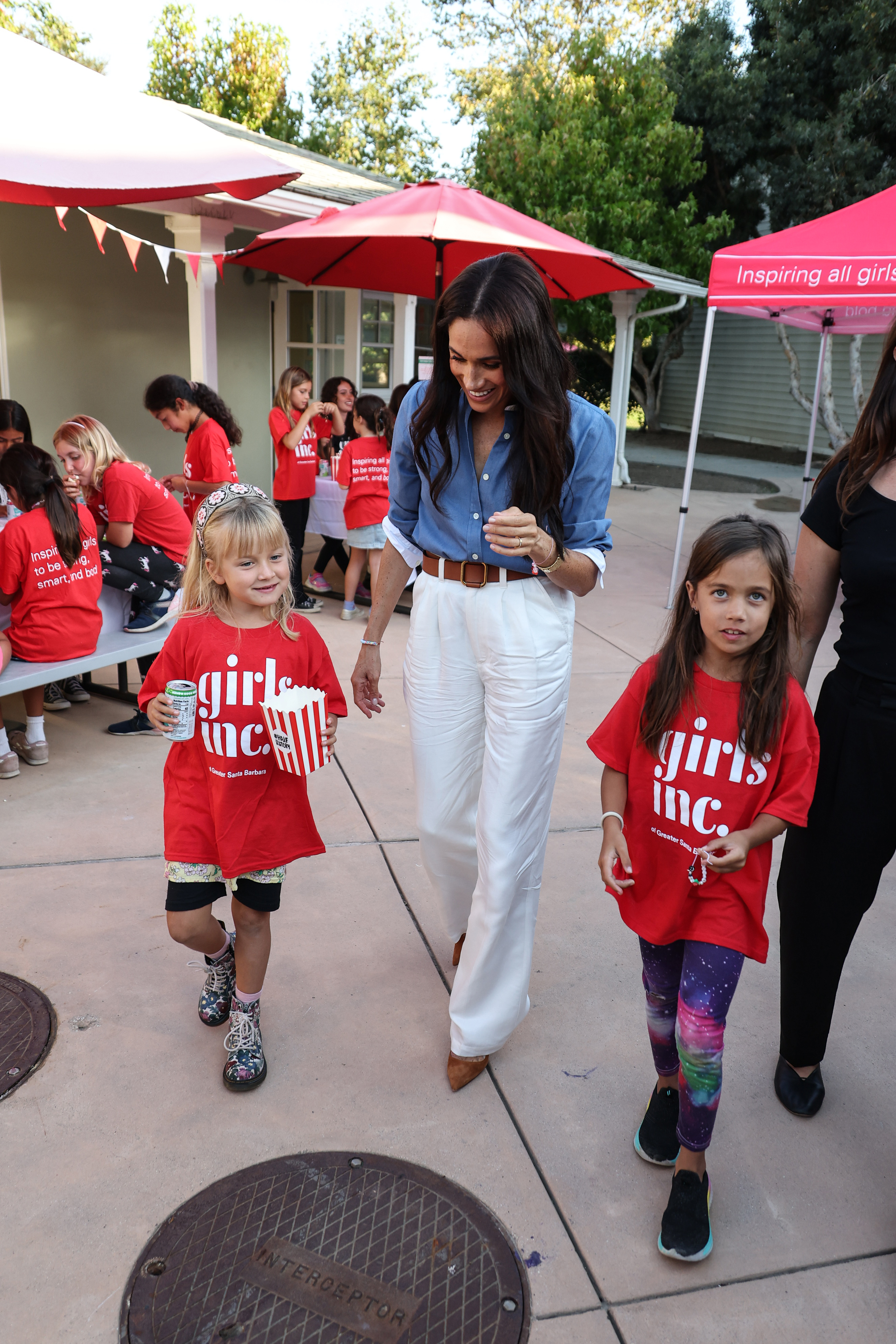 Meghan Markle, visite l'association Girls Inc. of Greater Santa Barbara le 2 octobre 2024, à Santa Barbara, en Californie. | Source : Getty Images