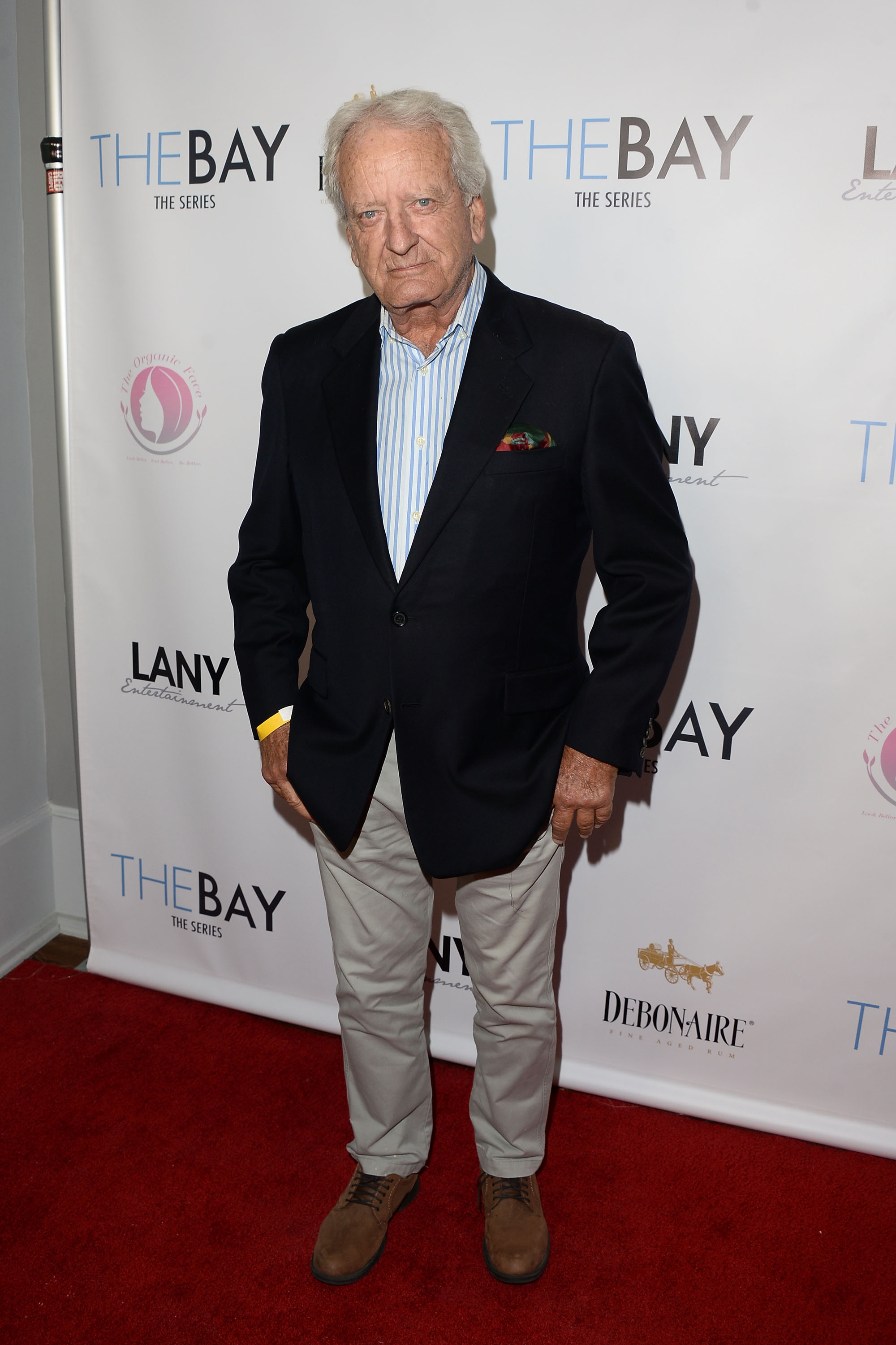 Nicolas Coster arrive à la projection du film "The Bay" de LANY Entertainment au DOMA à Beverly Hills, en Californie, le 30 novembre 2015. | Source : Getty Images