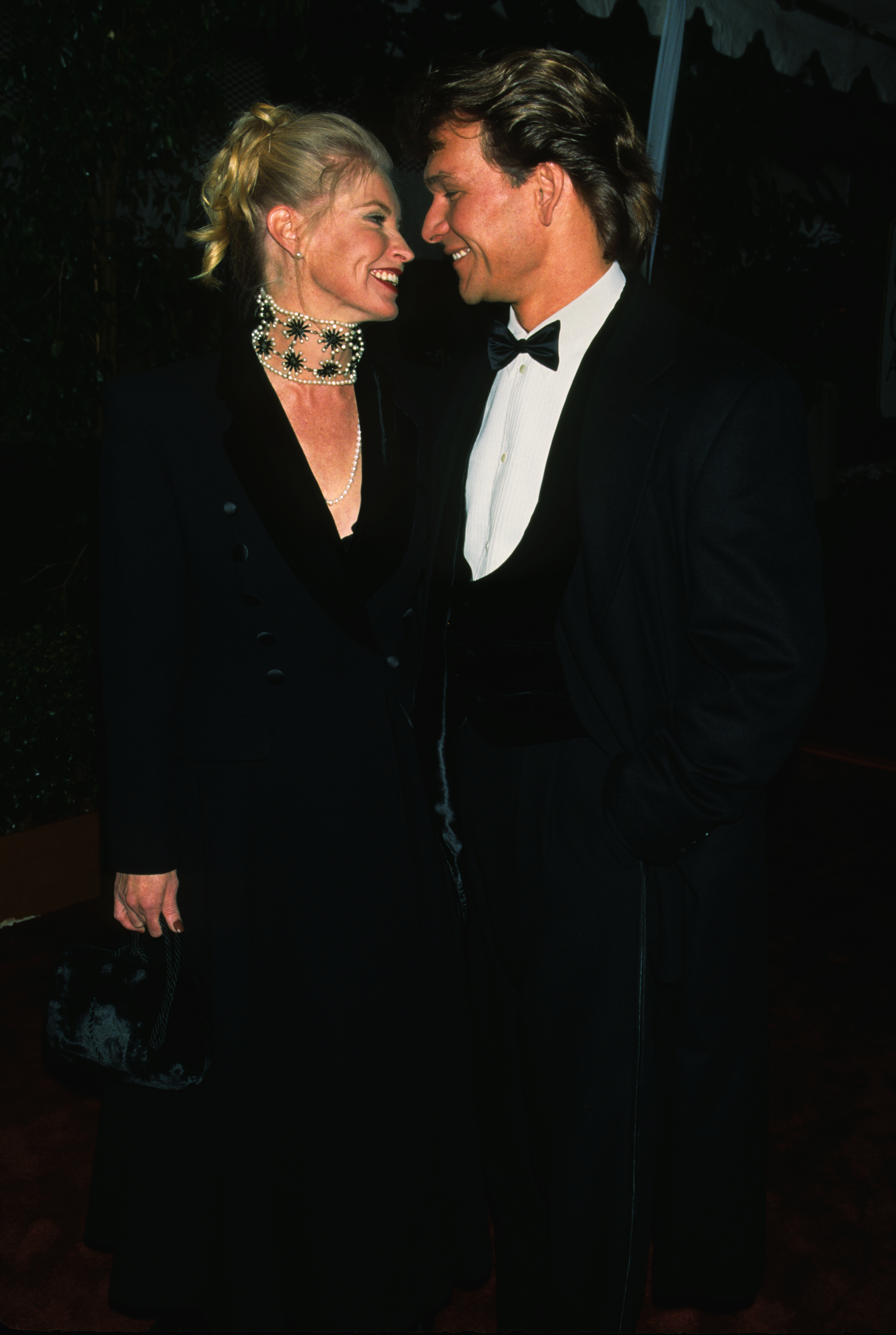 Patrick Swayze et Lisa Niemi à la 61e cérémonie annuelle des Oscars le 29 mars 1989 à Los Angeles en Californie | Source : Getty Images