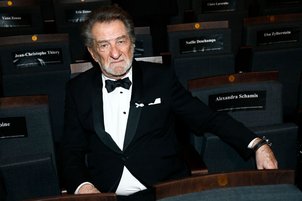 Eddy Mitchell à la cérémonie des César du cinéma 2018 à la salle Pleyel le 2 mars 2018 à Paris, en France. | Source : Getty Images