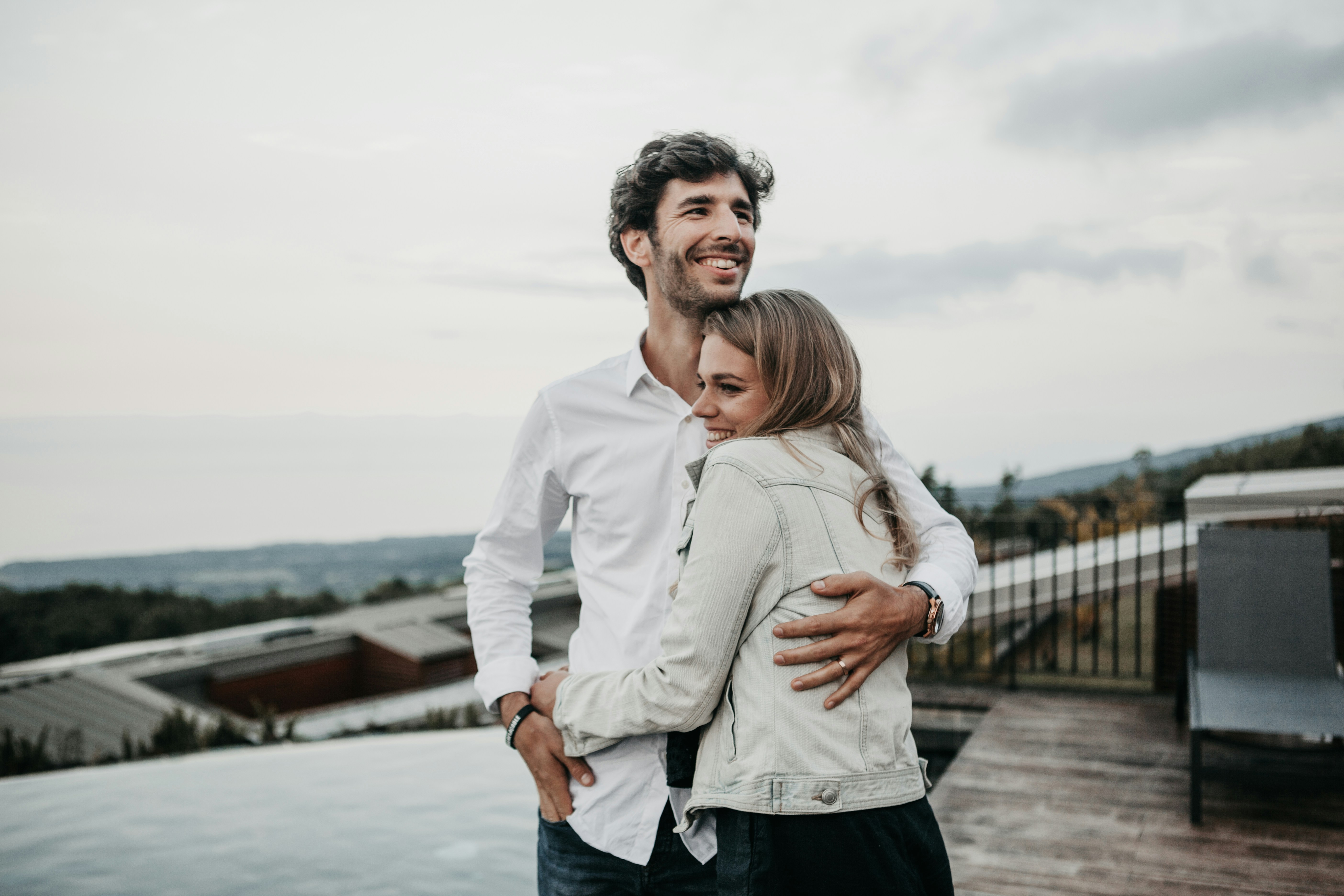 Un couple heureux | Source : Pexels