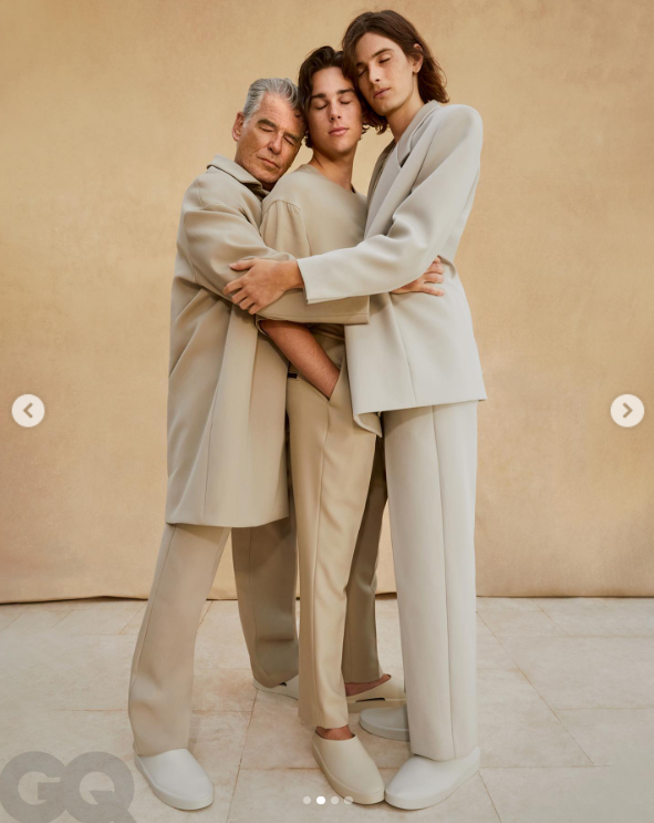 Photoshoot GQ de Pierce Brosnan avec ses fils, Paris et Dylan, posté le 23 septembre 2024 | Source : Instagram.com/piercebrosnanofficial