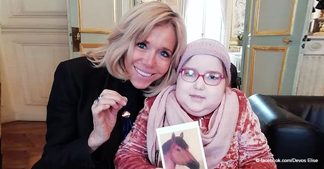 Emmanuel Macron rencontre à l'Elysée une jeune fille de 9 ans atteinte d'un cancer rare, après l'avoir appelé à trouver un remède