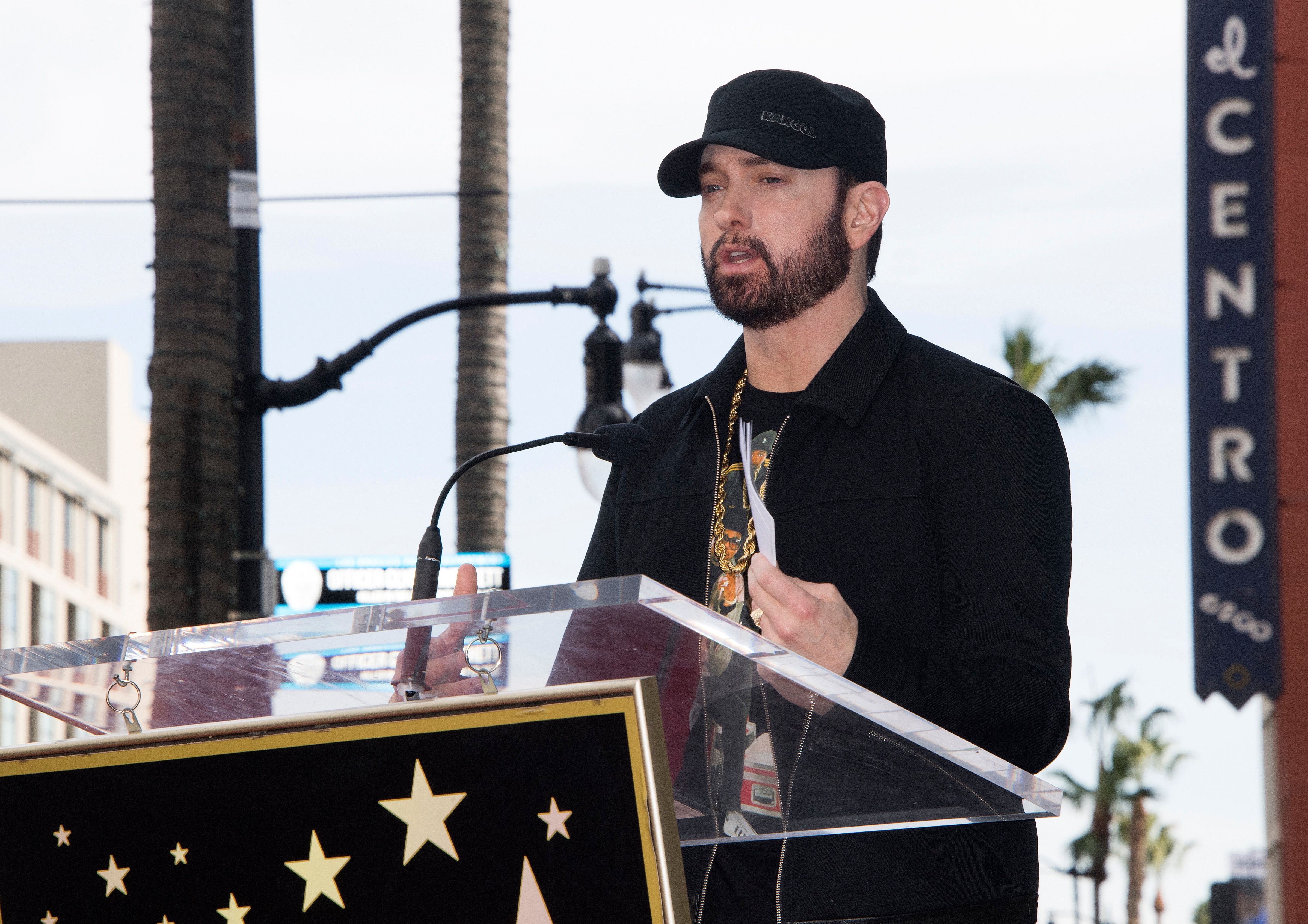 Eminem lors de la cérémonie honorant 50 Cent avec une étoile sur le Hollywood Walk of Fame à Hollywood, Californie, le 30 janvier 2020 | Source : Getty Images