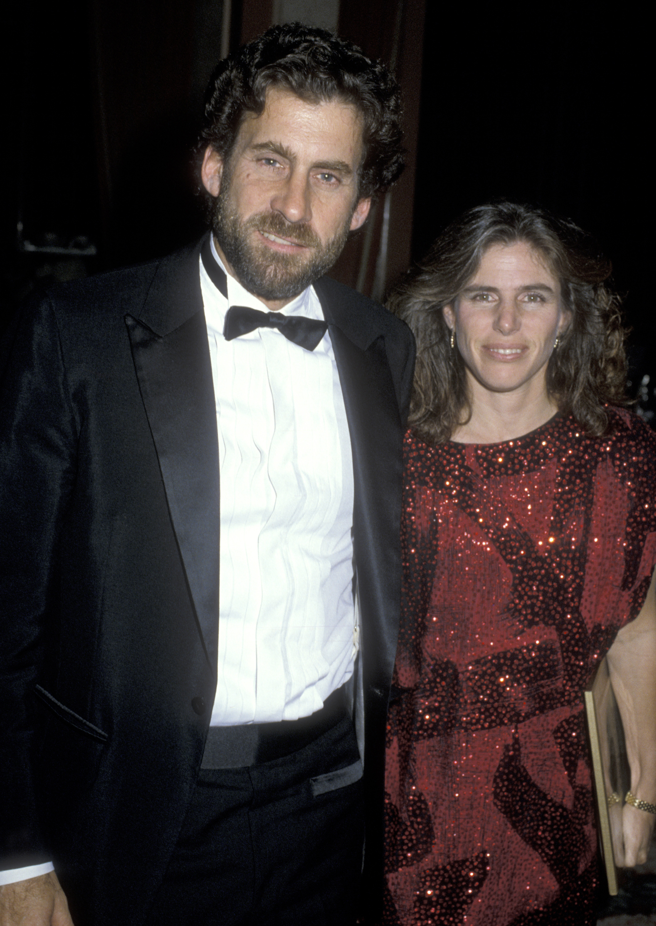 Paul Michael Glaser et Elizabeth Glaser à l'hôtel Beverly Hilton de Beverly Hills le 8 mars 1986 | Source : Getty Images