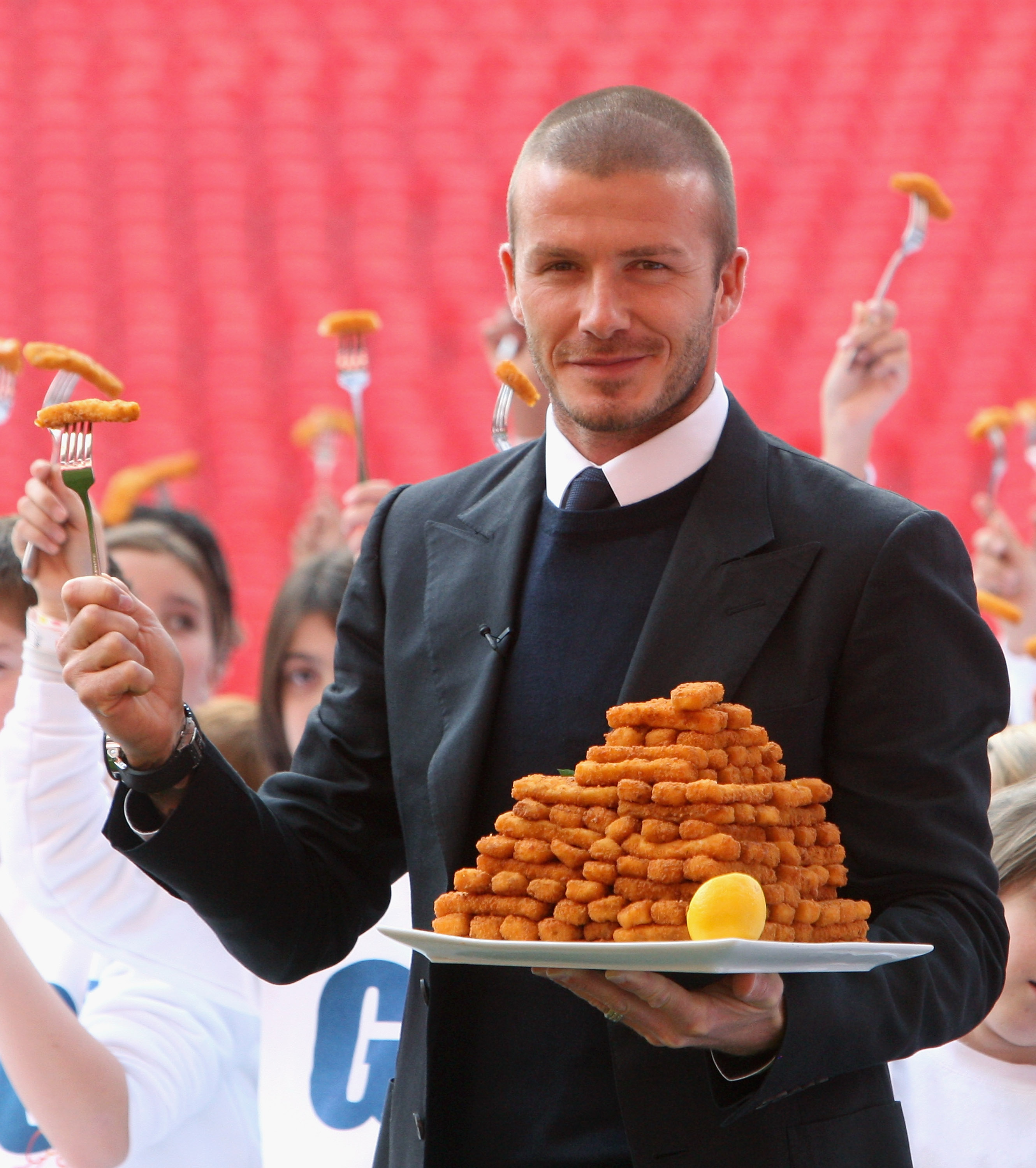 Pendant la réunion de famille, David préparait la pâte à Yorkshire pudding, un élément incontournable du traditionnel rôti du dimanche à l'anglaise. | Source : Getty Images.