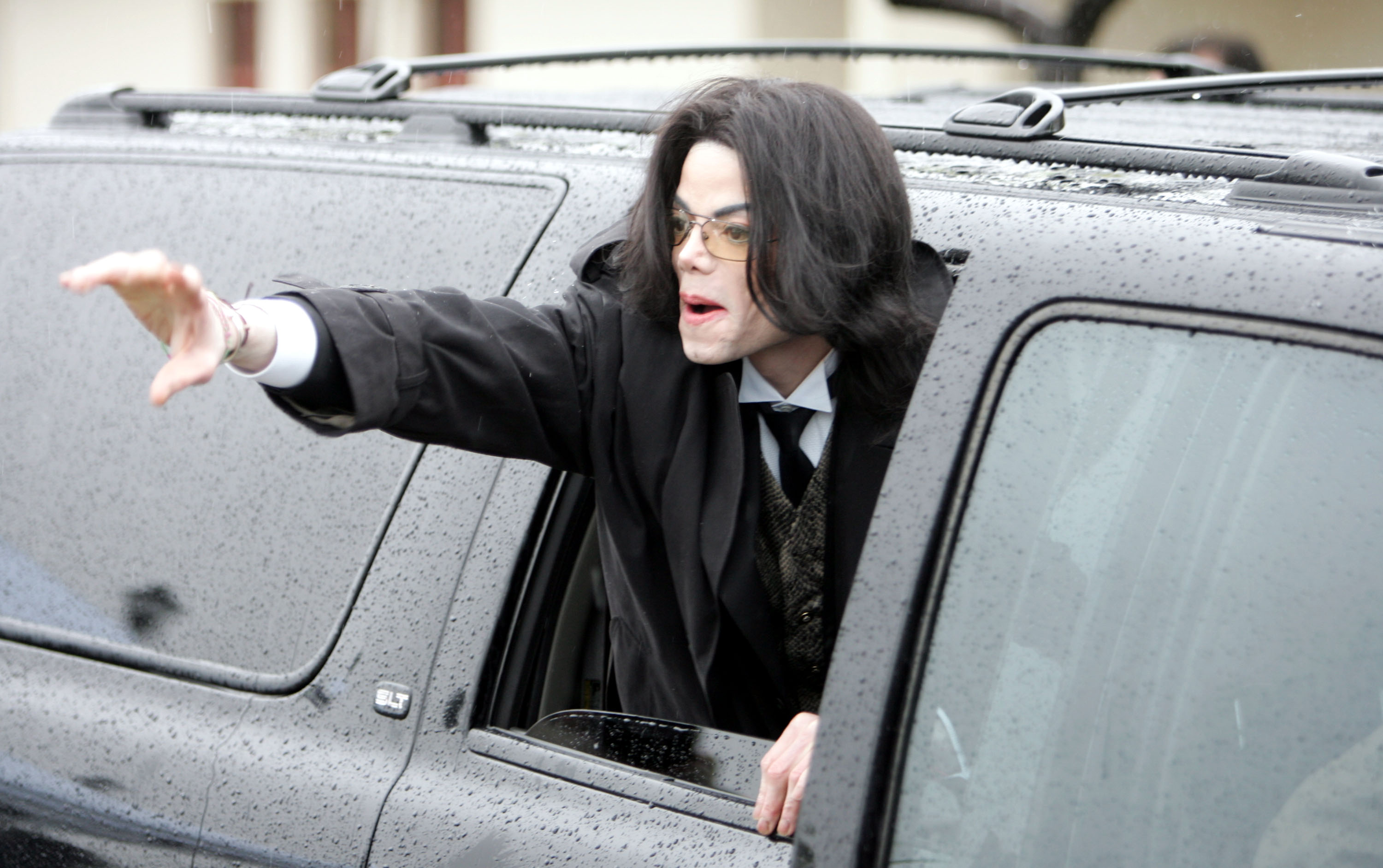 Michael Jackson au palais de justice du comté de Santa Barbara en 2005 | Source : Getty Images