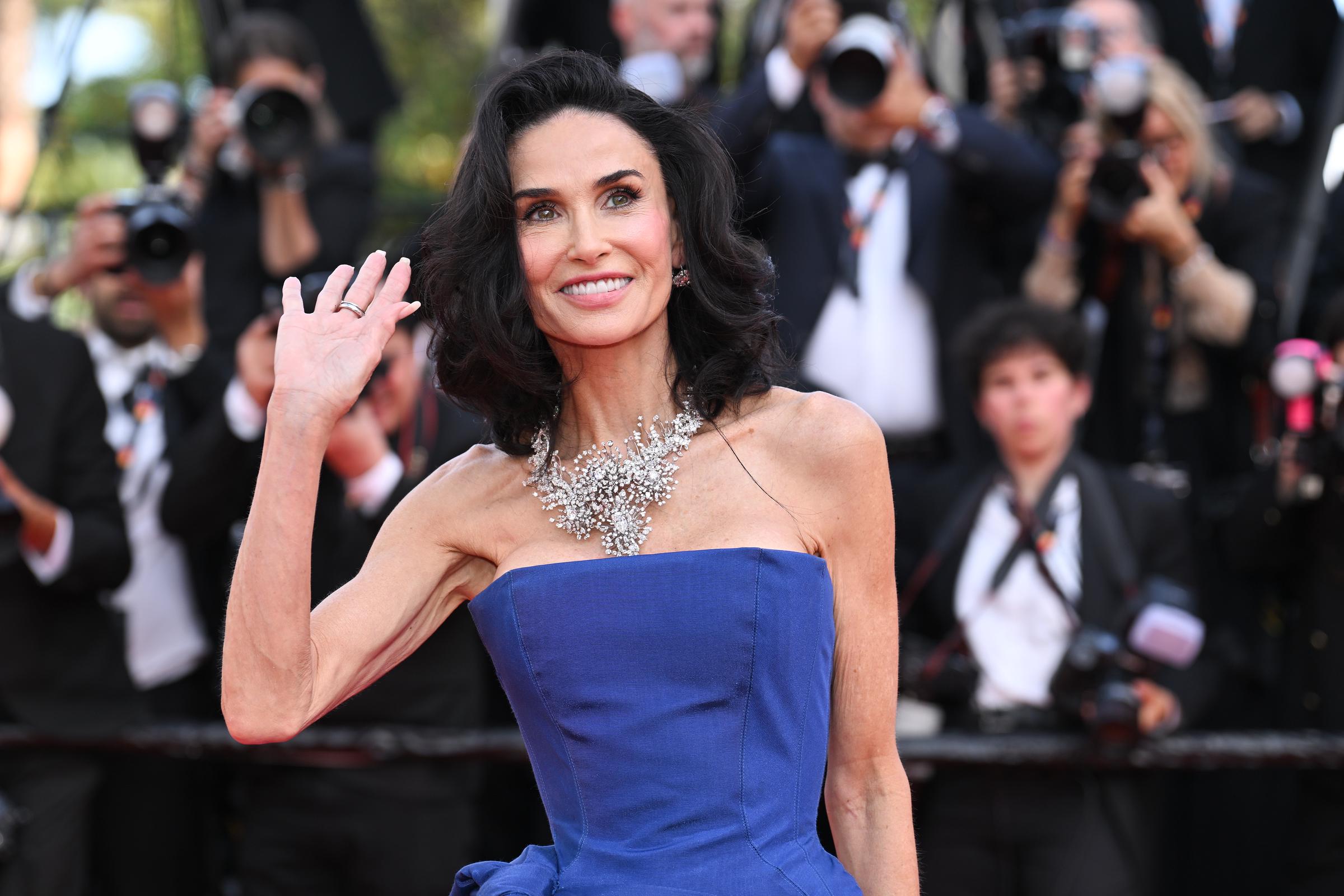 Demi Moore assiste à la projection du film « La Bola Negra » dans le cadre du 79e Festival de Cannes, au Palais des Festivals, le 21 mai 2026 en France. | Source : Getty Images