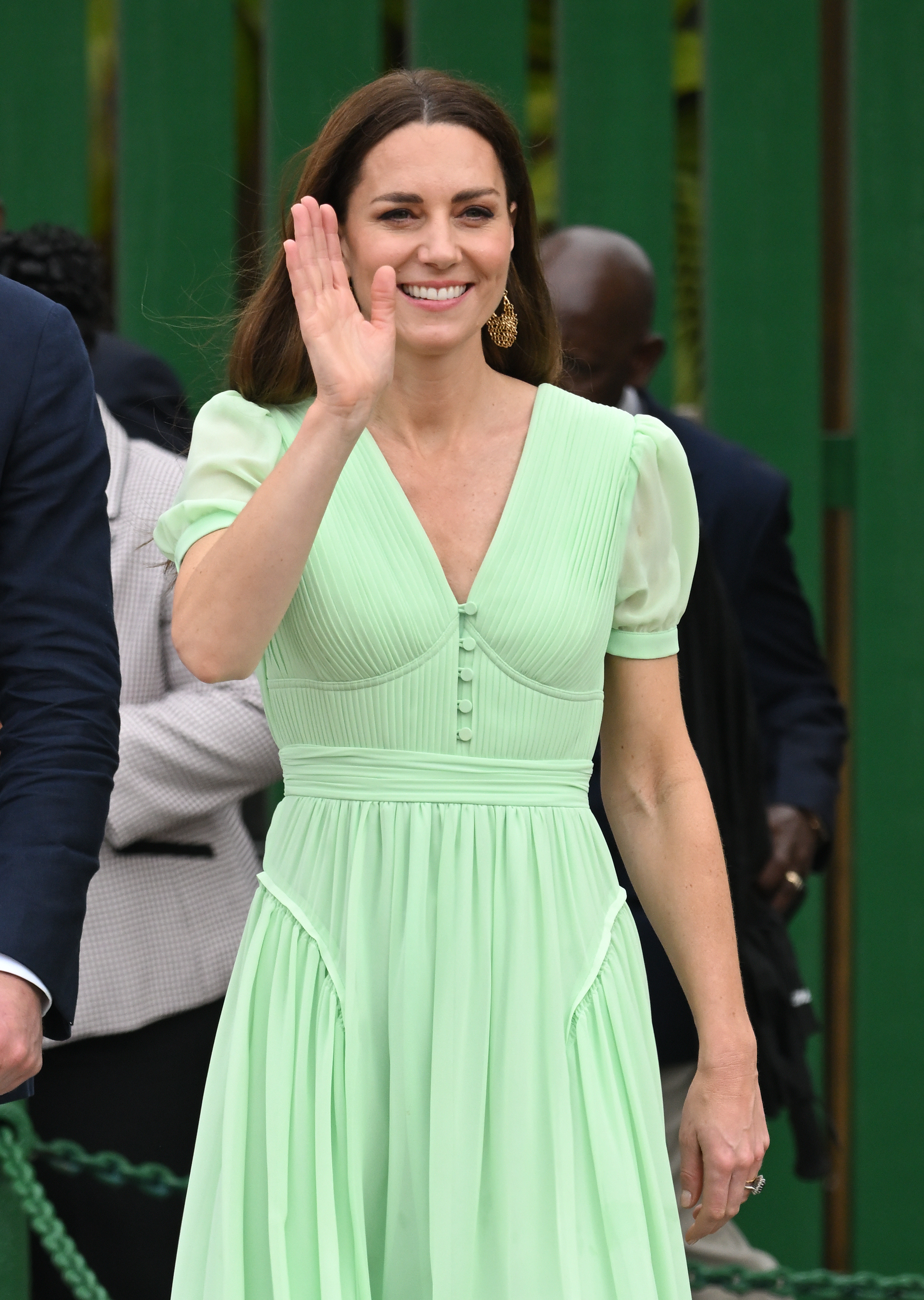 Kate Middleton, la princesse de Galles, profitant de l'ambiance du carnaval Junkanoo à Nassau, aux Bahamas, le 25 mars 2022. | Source : Getty Images