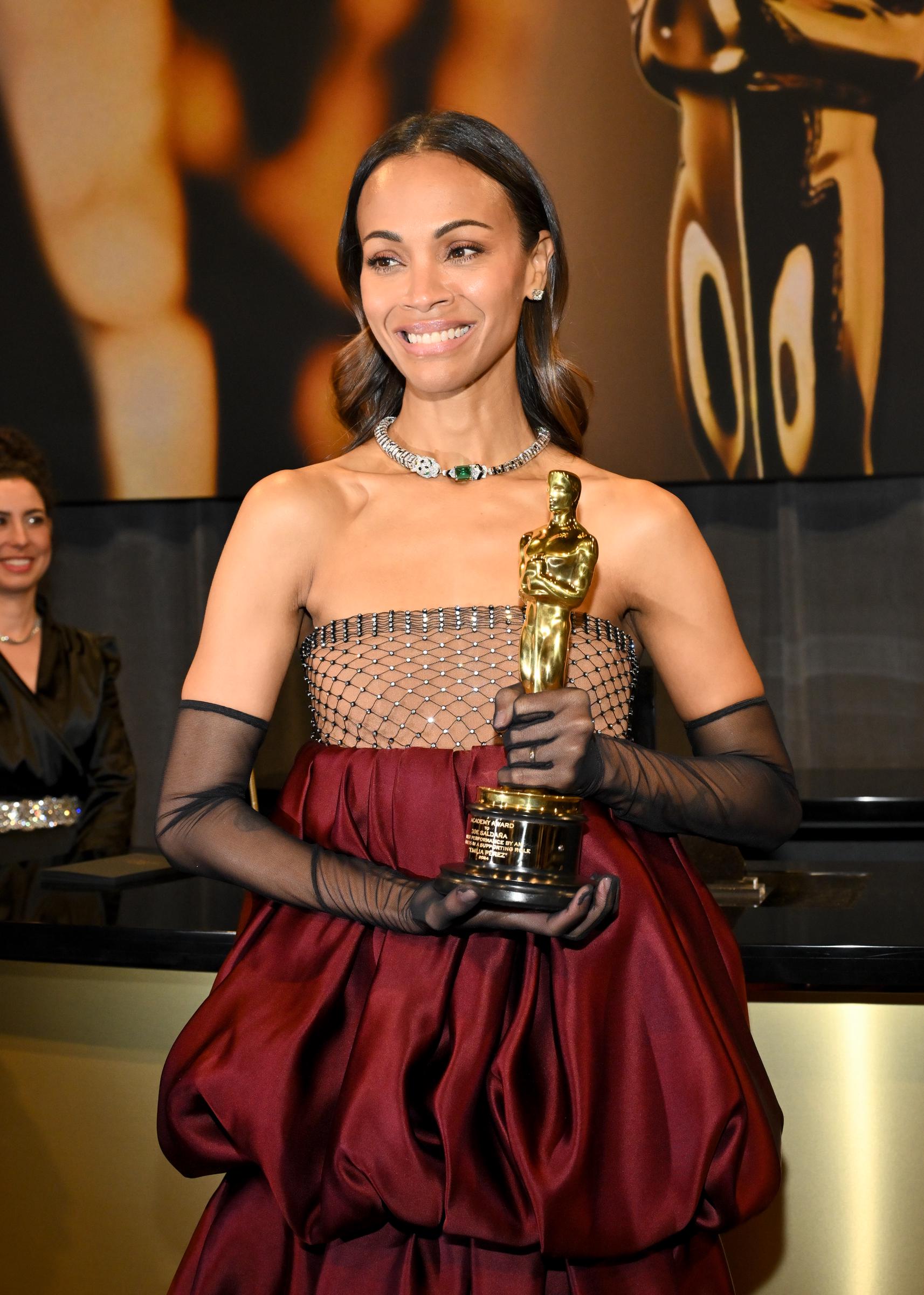 Zoe Saldana lors de la 97e cérémonie des Oscars qui s'est tenue au Dolby Theatre à Hollywood, Californie, le 2 mars 2025 | Source : Getty Images