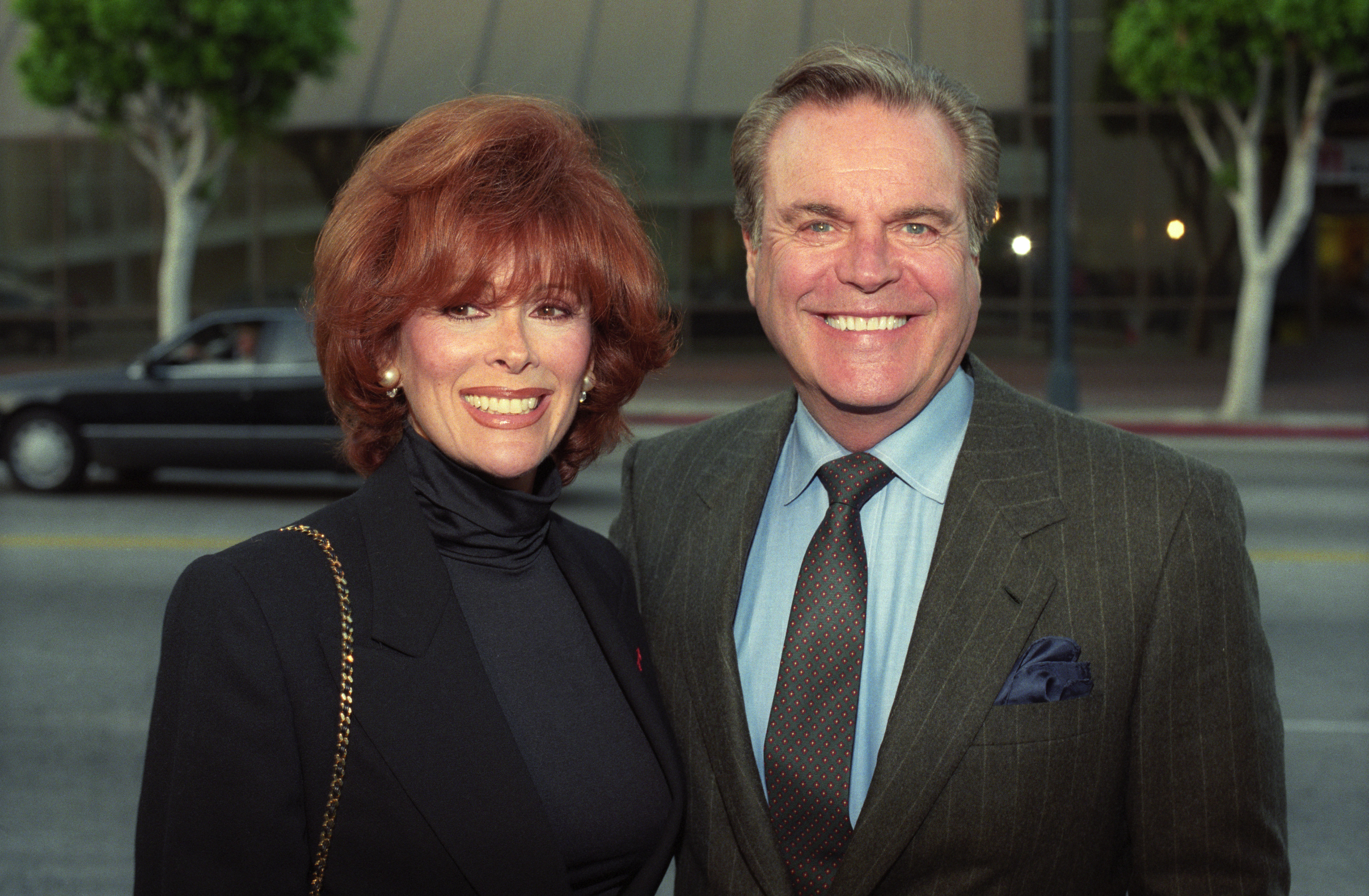 Jill St. John et Robert Wagner à Los Angeles, Californie en 1997 | Source : Getty Images