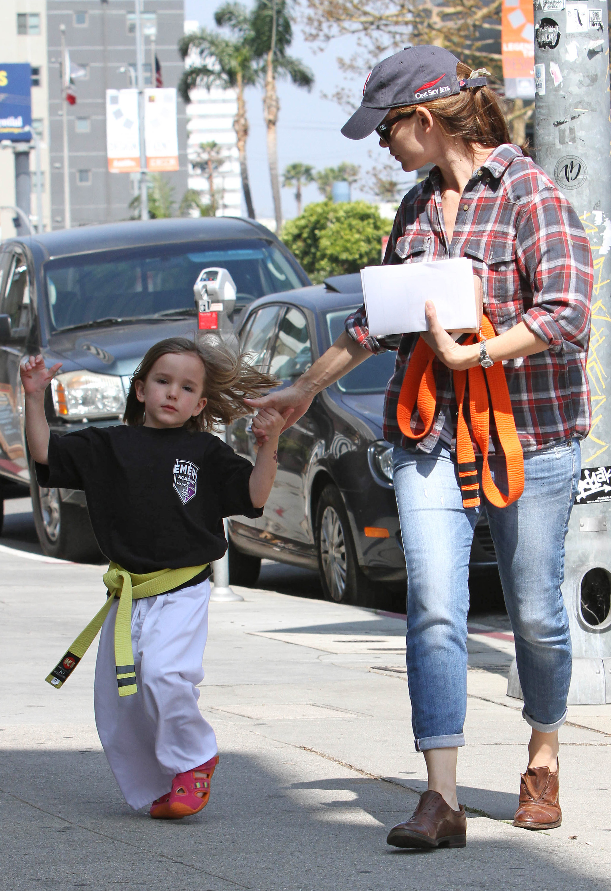 Seraphina Affleck et Jennifer Garner le 5 avril 2013 à Los Angeles, en Californie. | Source : Getty Images