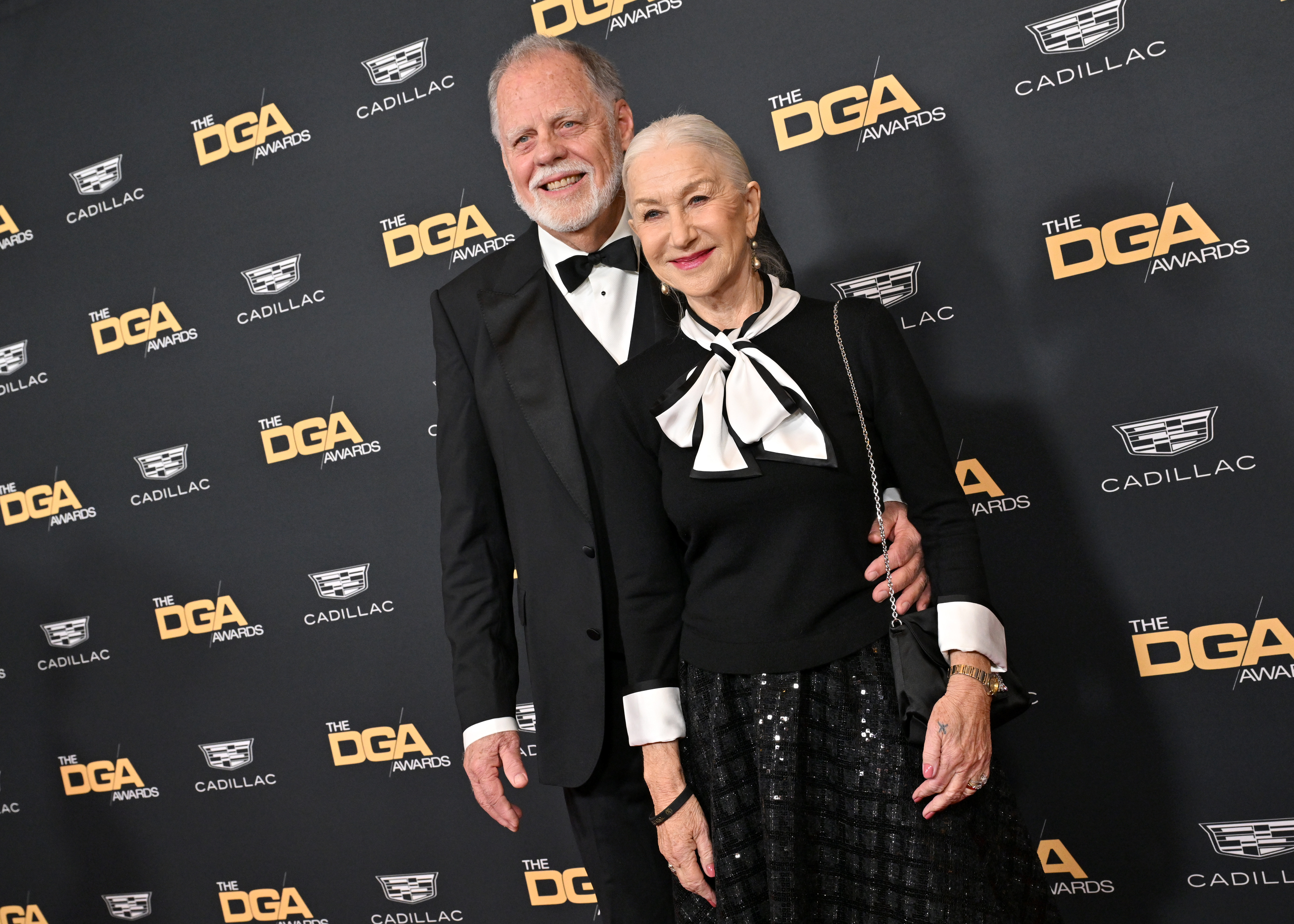 Taylor Hackford et Helen Mirren assistent à la 76e édition des Directors Guild of America Awards à Beverly Hills, en Californie, le 10 février 2024 | Source : Getty Images