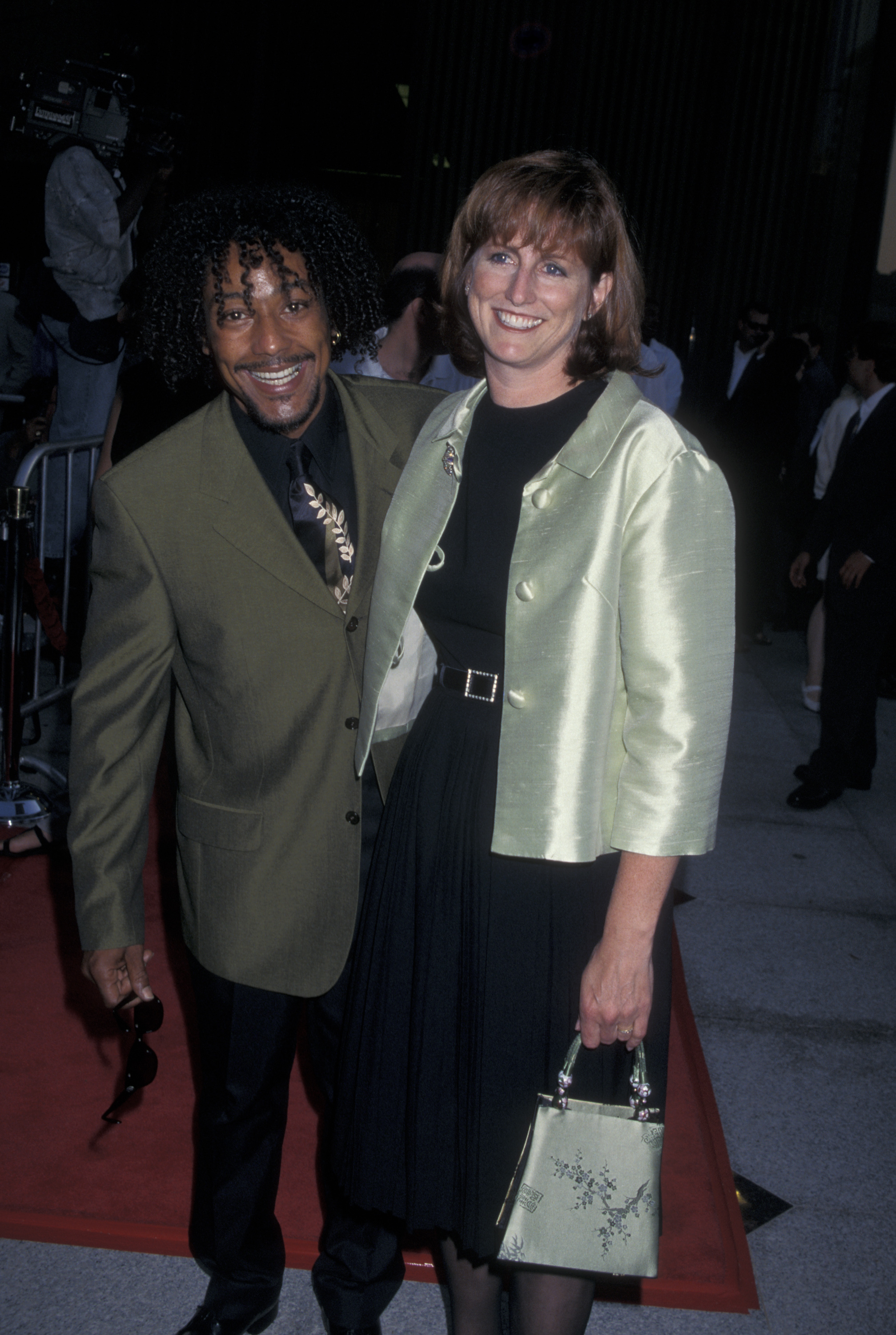 Giancarlo Esposito et Joy McManigal le 8 juillet 1997, au Avco Cinema Center à Westwood, Californie. | Source : Getty Images