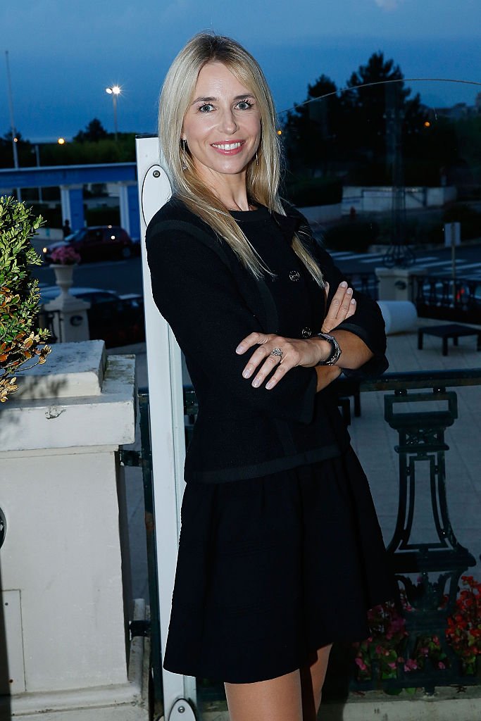 Anne-Charlotte Pontabry assiste à l'association Grand Bal de Deauville For Care France avec Dior au Casino Barrière de Deauville le 29 août 2015 à Deauville, France. | Photo : Getty Images