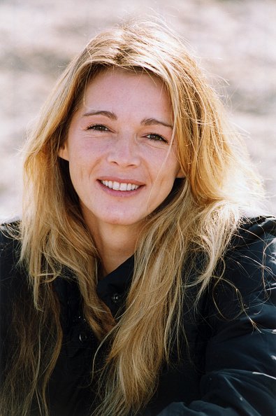 Portrait d'Hélène Rolles au Festival Epona en octobre 1999 à Cabourg, France. | Photo : Getty Images