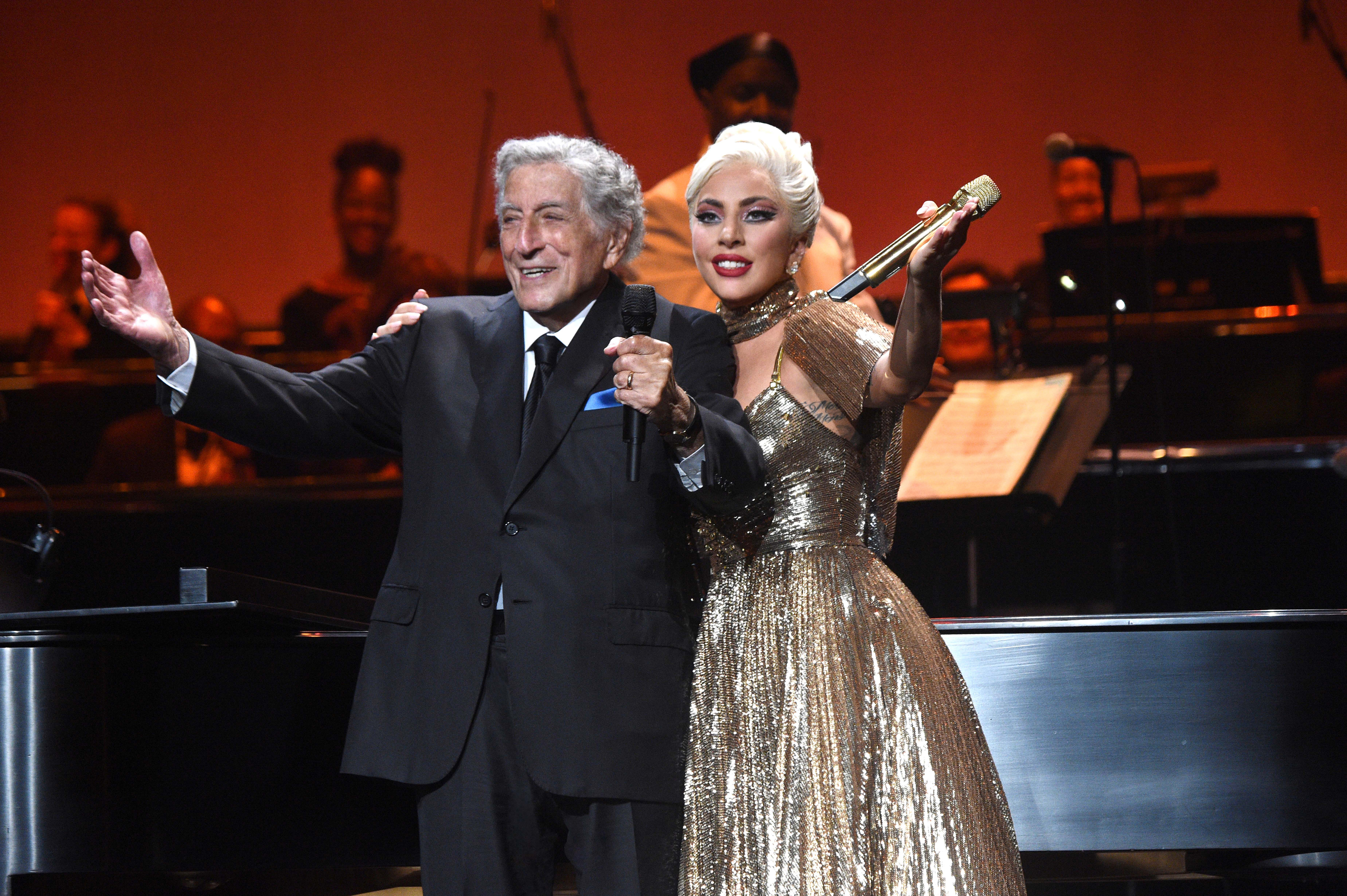 Tony Bennett et la chanteuse Lady Gaga en concert au Radio City Music Hall le 5 août 2021 à New York | Source : Getty Images
