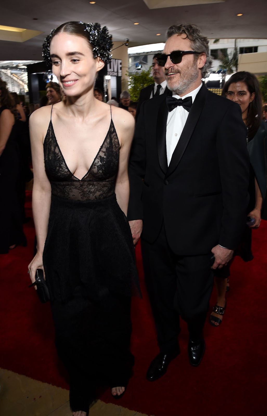 Rooney Mara et Joaquin Phoenix ont assisté à la 77e édition des Golden Globe Awards en 2020, partageant ensemble un rare moment sur le tapis rouge alors qu'ils célébraient la reconnaissance de Phoenix pour son travail au cinéma. | Source : Getty Images