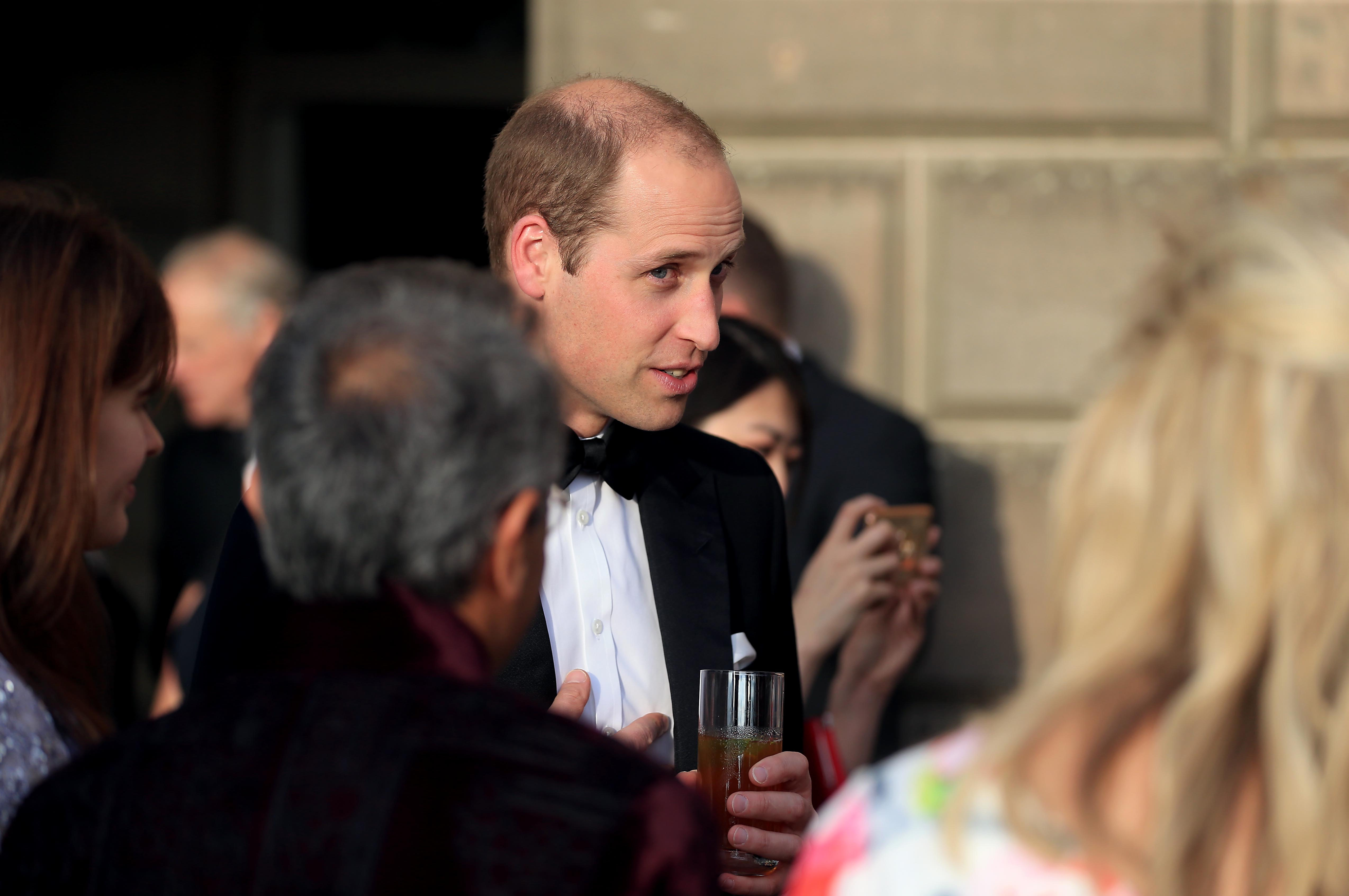 Le prince William assiste à un dîner de gala en faveur de l'appel de nook des East Anglia's Children's Hospices à Houghton Hall le 22 juin 2016 à King's Lynn, en Angleterre | Source : Getty Images
