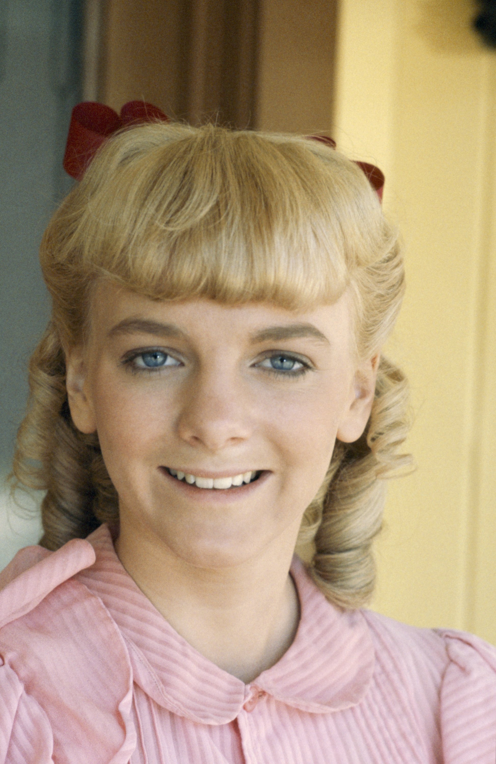 Derrière les boucles emblématiques de Nellie et ses robes élégantes se cachait un personnage que les téléspectateurs adoraient détester. Des décennies plus tard, ce même rôle continue d’influencer la façon dont le public perçoit Arngrim, même après son retour surprise dans la franchise