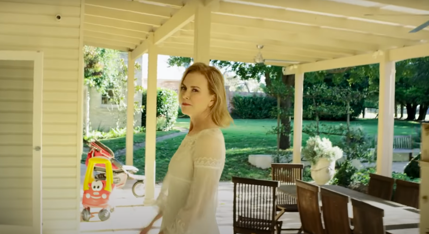 Nicole Kidman faisant visiter leur maison de ferme en Australie, posté le 20 juillet 2015 | Source : YouTube/Vogue