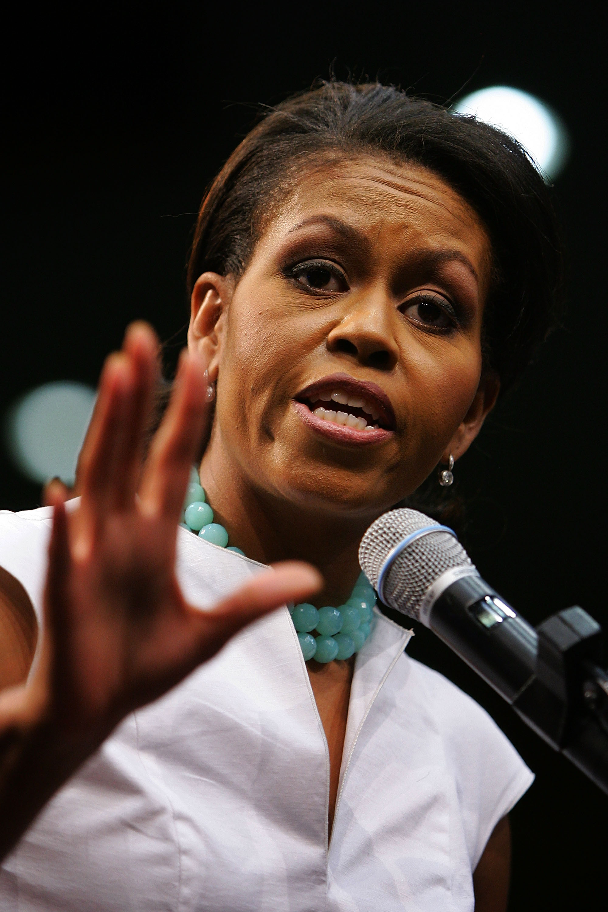 Michelle Obama prend la parole lors d'un meeting de campagne le 3 février 2007 à Los Angeles, en Californie. | Source : Getty Images