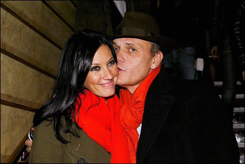 Jean-Charles de Castelbajac et Mareva Galanter le 22 janvier 2004 à Paris, France. | Photo : Getty Images