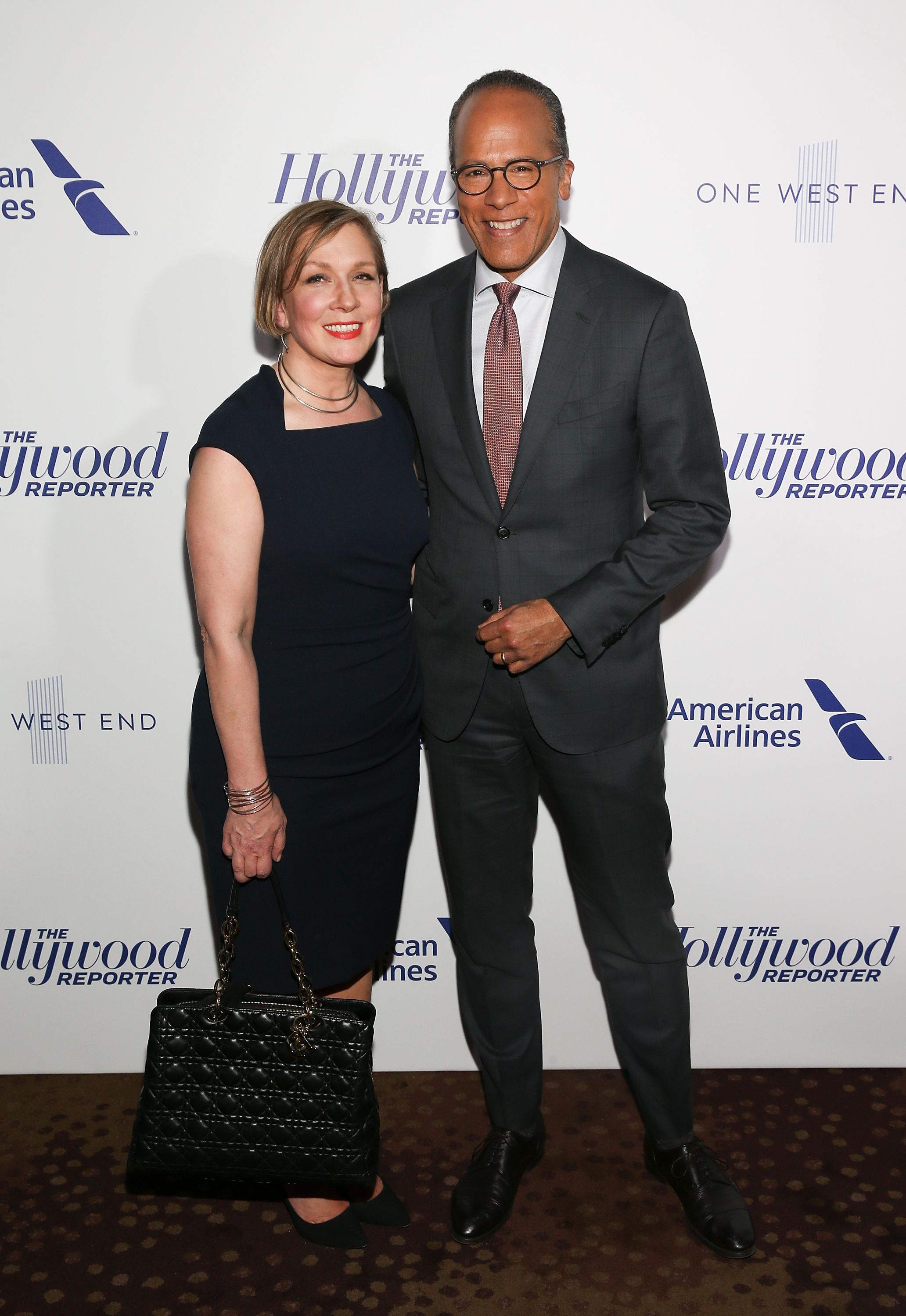 Carol Hagen et Lester Holt lors de la soirée The Hollywood Reporter's 35 Most Powerful People in Media 2017 à la piscine, le 13 avril 2017, à New York. | Source : Getty Images