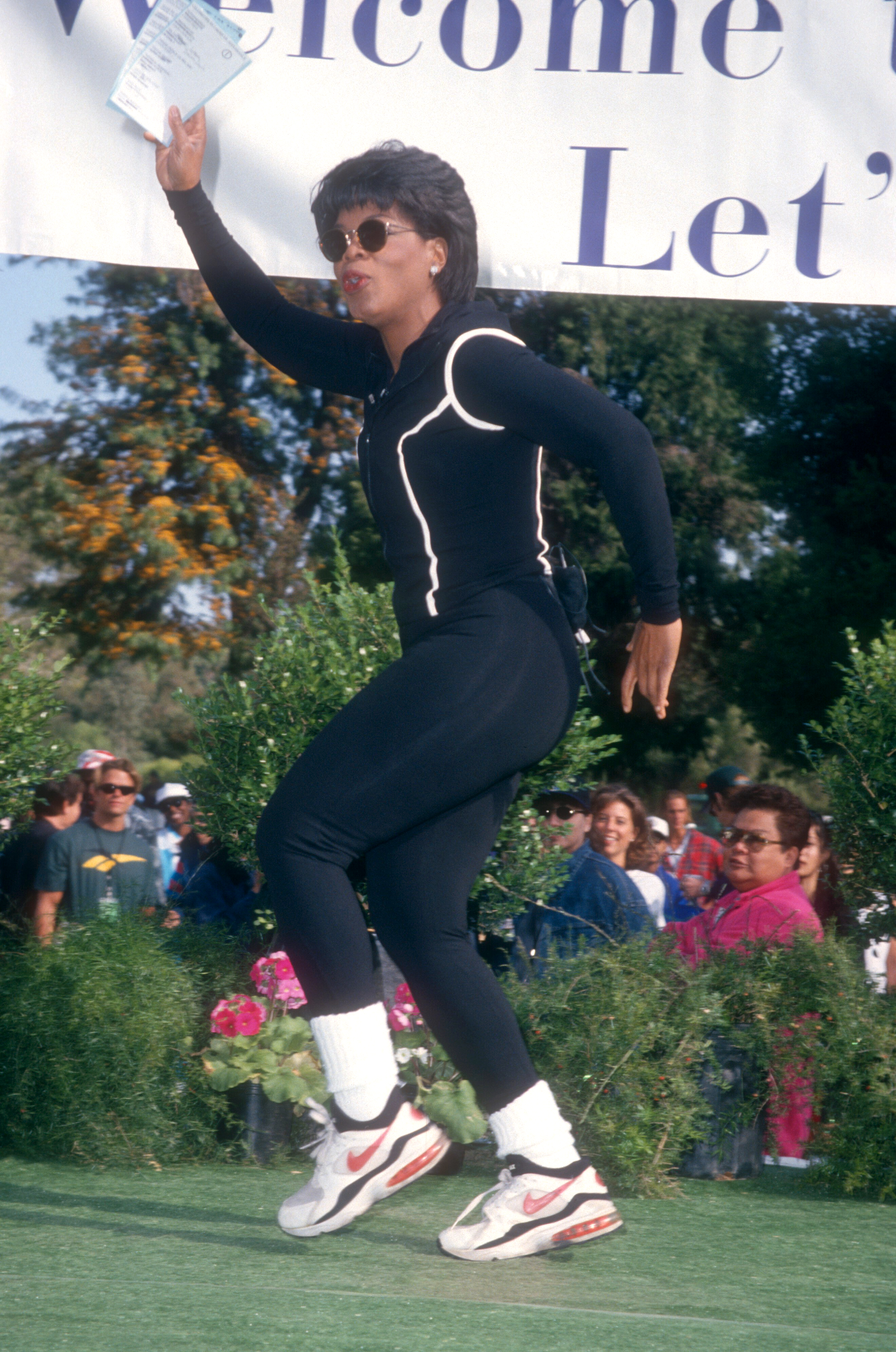 Oprah Winfrey lors de l'entraînement de printemps de la Marche de Los Angeles en 1995. | Source : Getty Images