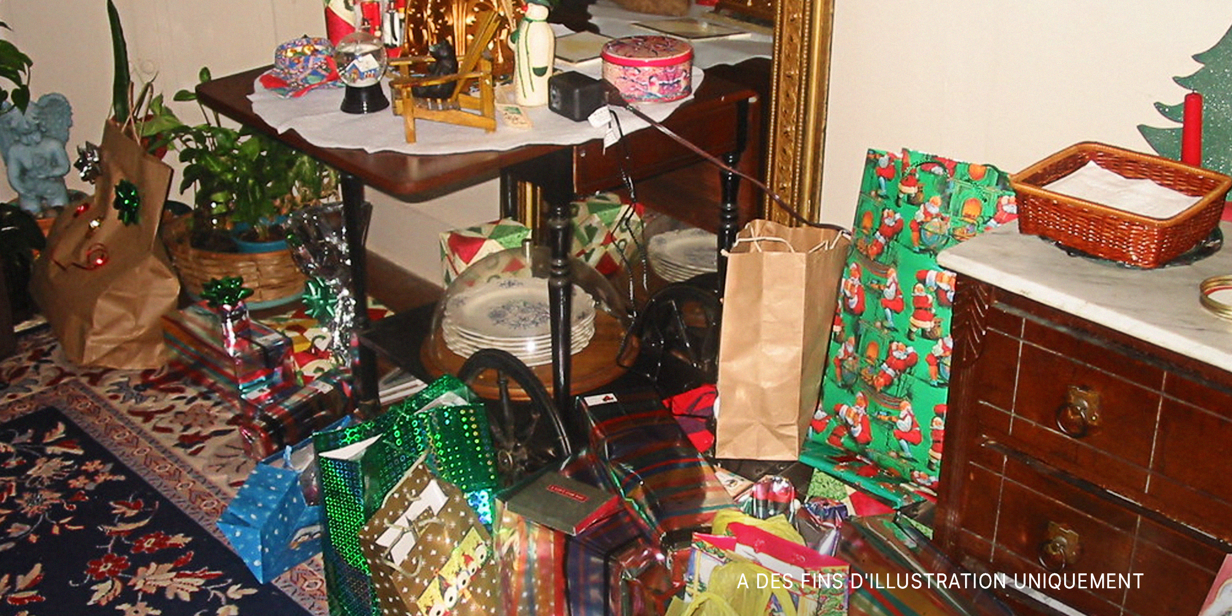 Des sacs cadeaux colorés | Source : Flickr