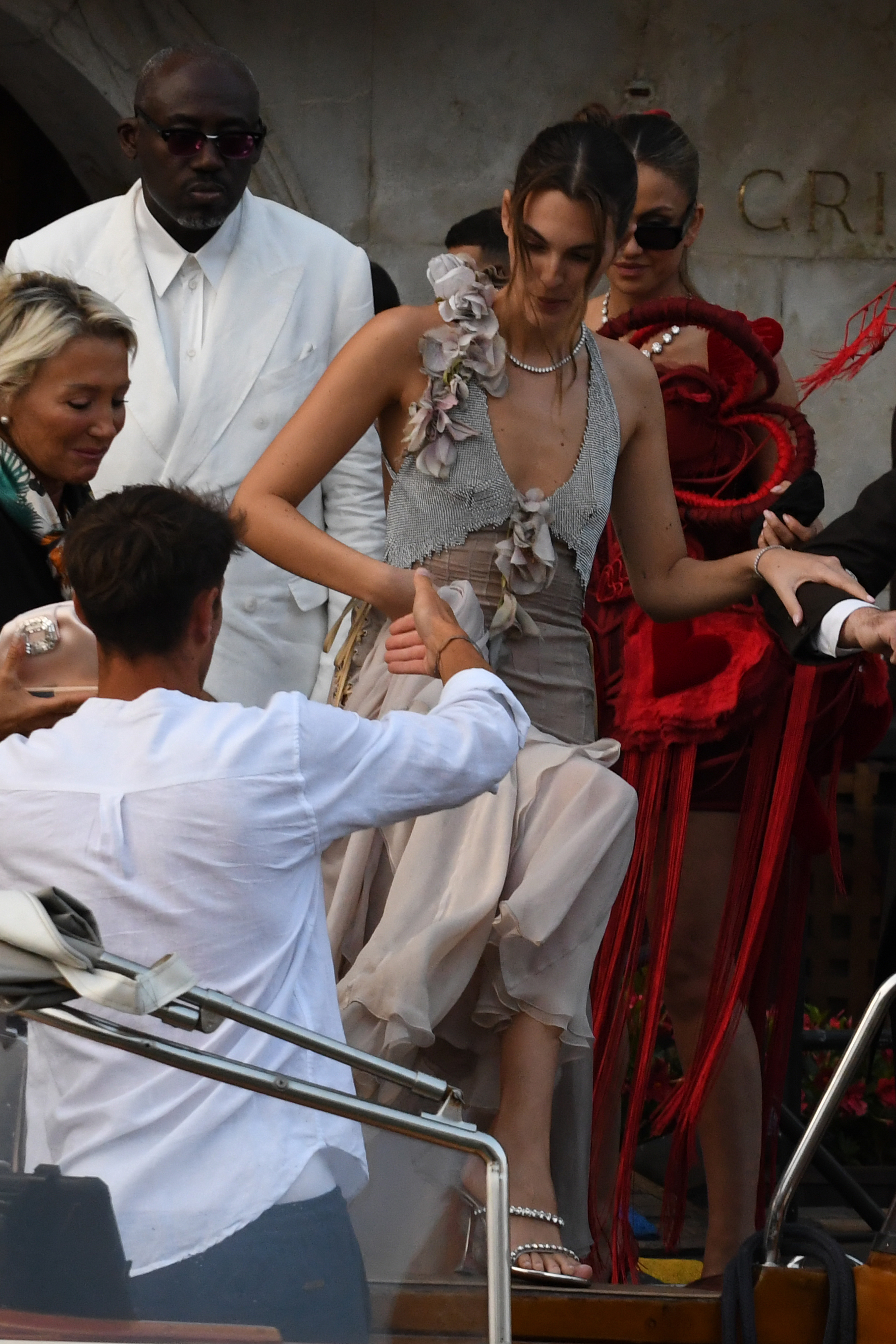 Vittoria Ceretti avant le mariage de Jeff Bezos et Lauren Sánchez, le 26 juin 2025, à Venise, en Italie. | Source : Getty Images