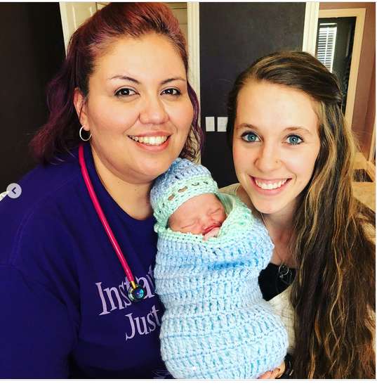Jill Duggar Dillard aide à mettre au monde un bébé | Source : Instagram/jillmdillard/