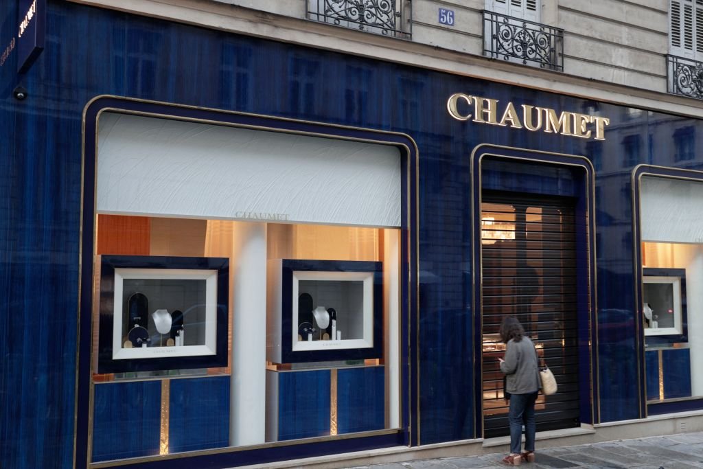 La bijouetrie Chaumet à Paris, aux Champs-Elysées. | Photo : Getty Images