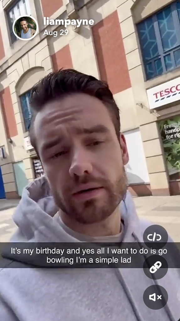 Liam Payne partage une vidéo de lui marchant seul le jour de son 31e anniversaire, postée le 29 août 2024 | Snapchat.com/liampayne.