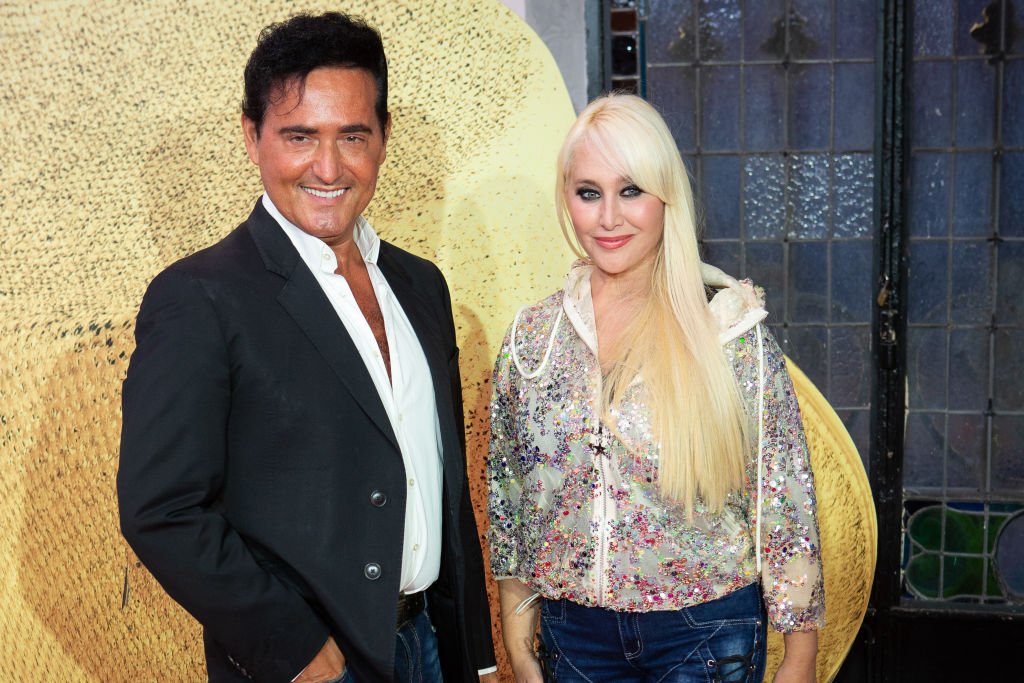 Carlos Marin et Geraldine Cerceda Larrosa, alias Innocence, assistent à la première de « A Chorus Line » au théâtre Calderon le 14 octobre 2021 à Madrid, Espagne. | Photo : Getty Images