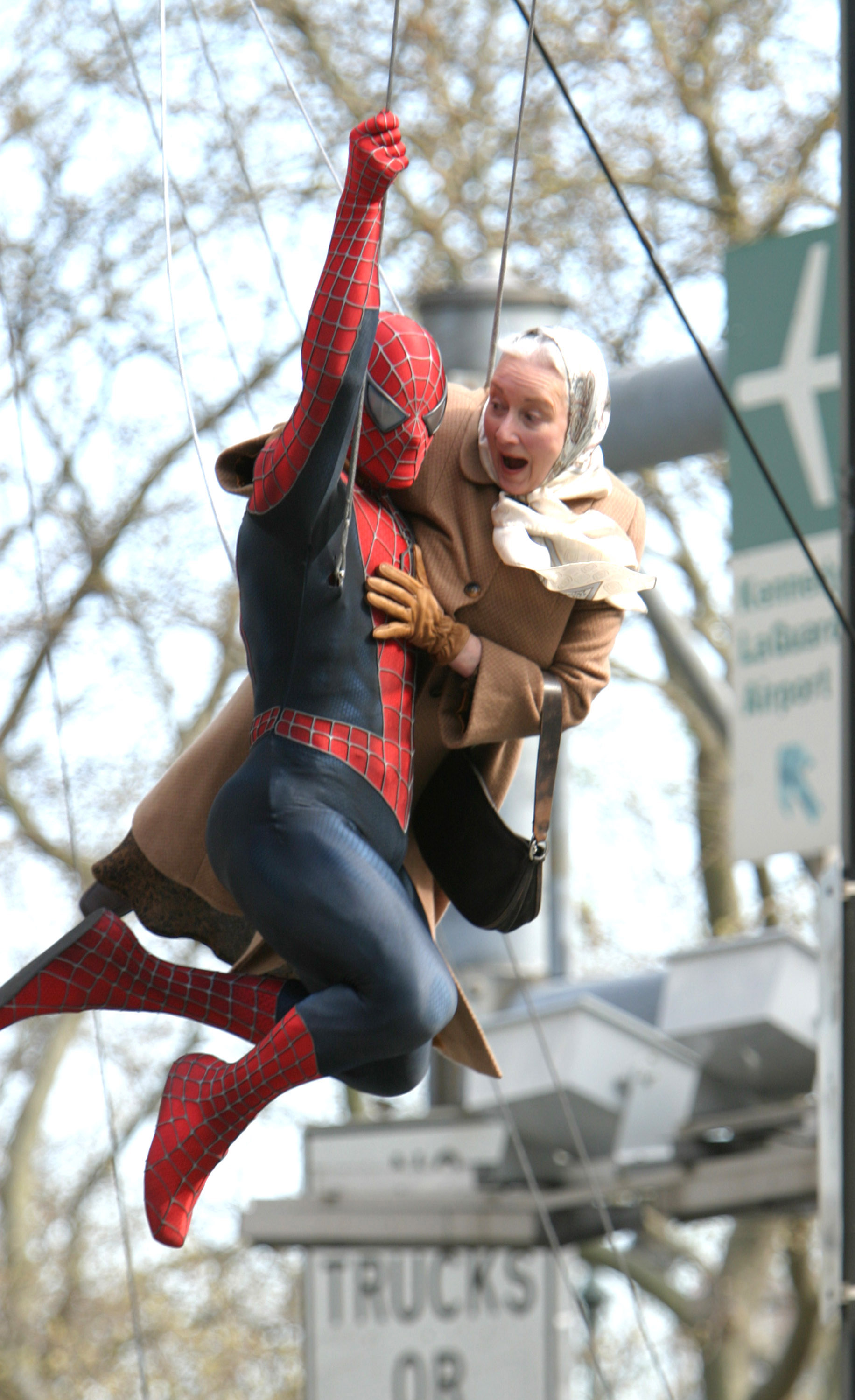 Rosemary Harris pendant le tournage de "Spider-Man 2" à Lower Manhattan à New York City le 20 avril 2003 | Source : Getty Images