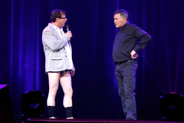 François Rollin se produit lors du One Man Show de la fête des 60 ans de Bigard.|Photo : Getty Images.
