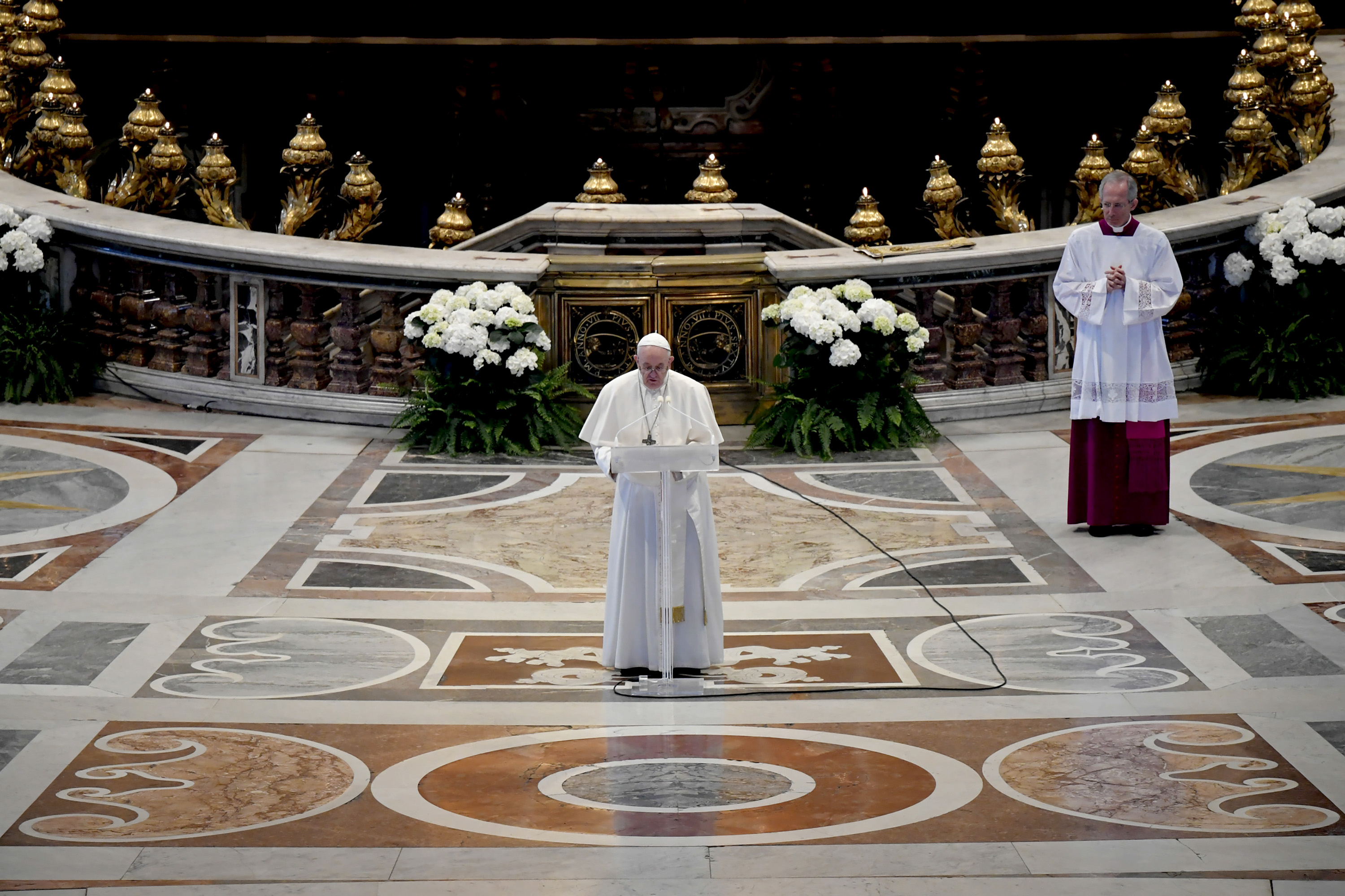 Le pape François lors de la messe de Pâques à la basilique Saint-Pierre au Vatican, le 12 avril 2020 | Source : Getty Images