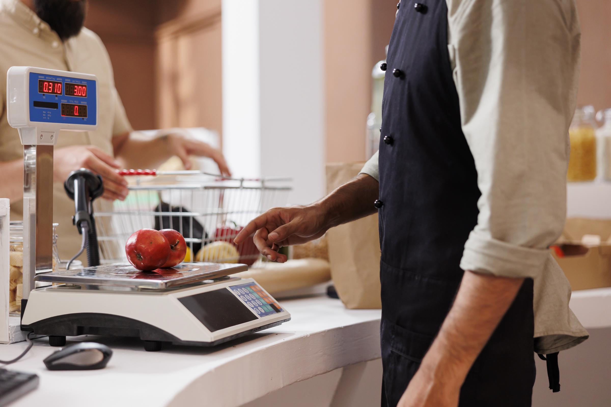 Une file d'attente dans une épicerie | Source : Freepik