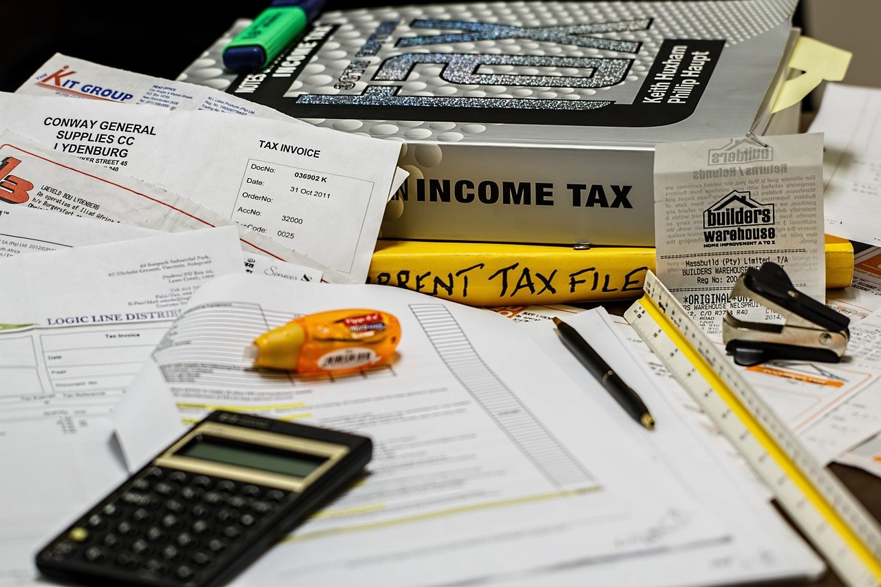 Tax burden is painfully high in Illinois. I Image: Pixabay.