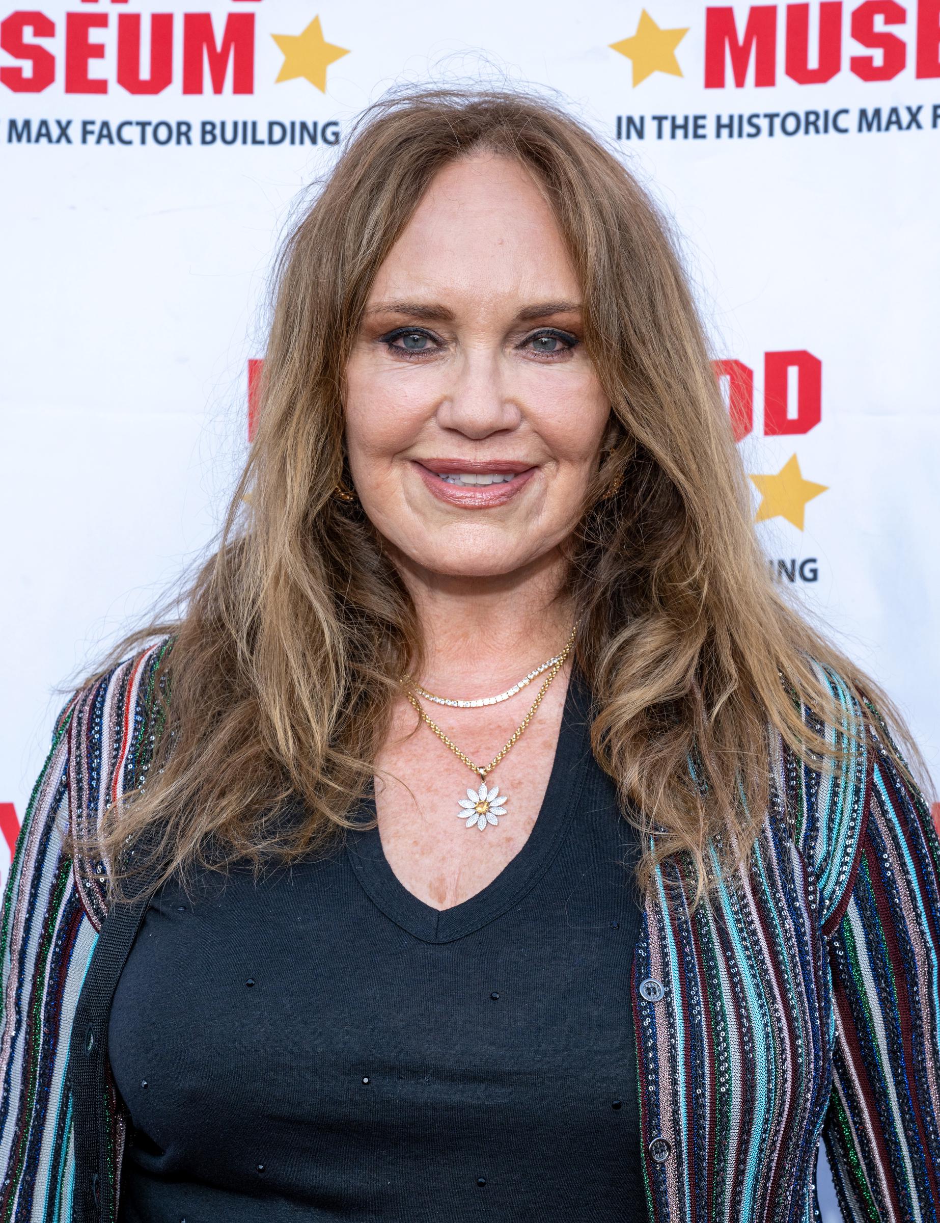 Catherine Bach assiste à la célébration d'un mariage le 1er août 2024, à Hollywood, en Californie. | Source : Getty Images