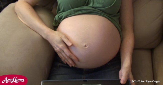 Un bébé se déplaçant dans le ventre de sa mère au cours de la 37ème semaine
