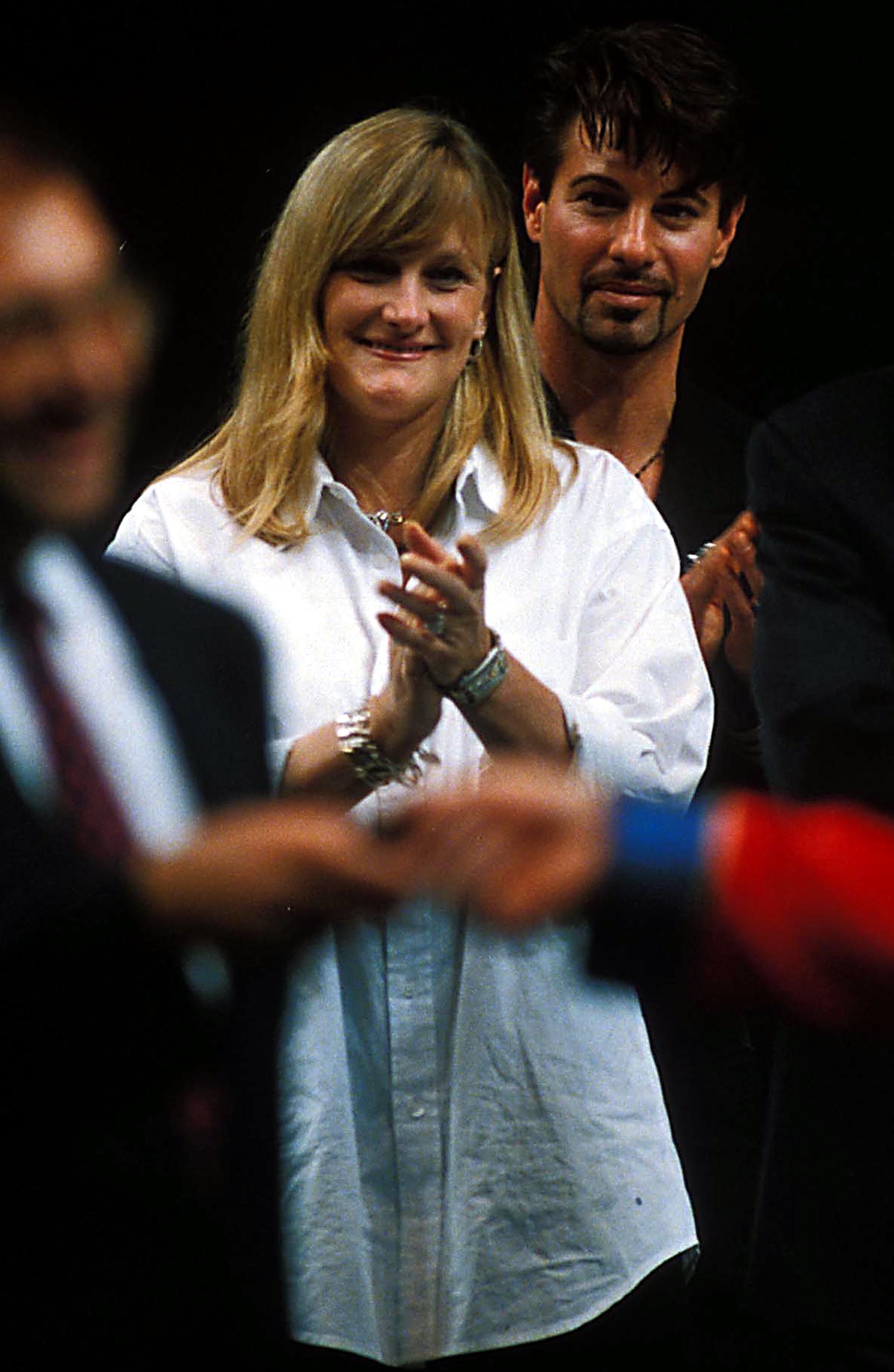 Debbie Rowe le 1er juillet 1997 à Sheffield, Angleterre | Source : Getty Images