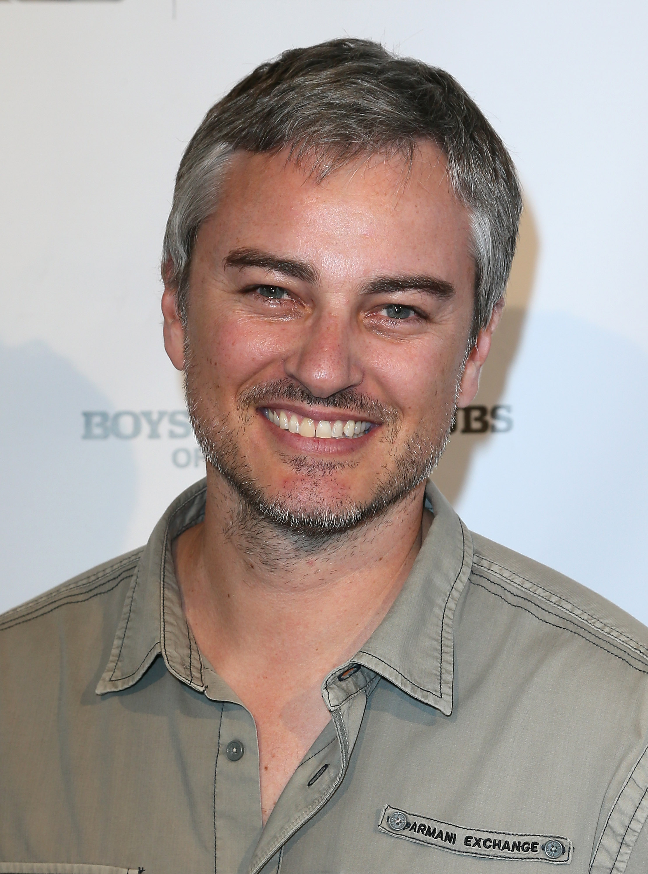 Kerr Smith participe au 2e tournoi annuel de poker pour les célébrités « Poker for Great Futures » et à la soirée tapis rouge à Santa Monica, en Californie, le 24 avril 2014 | Source : Getty Images