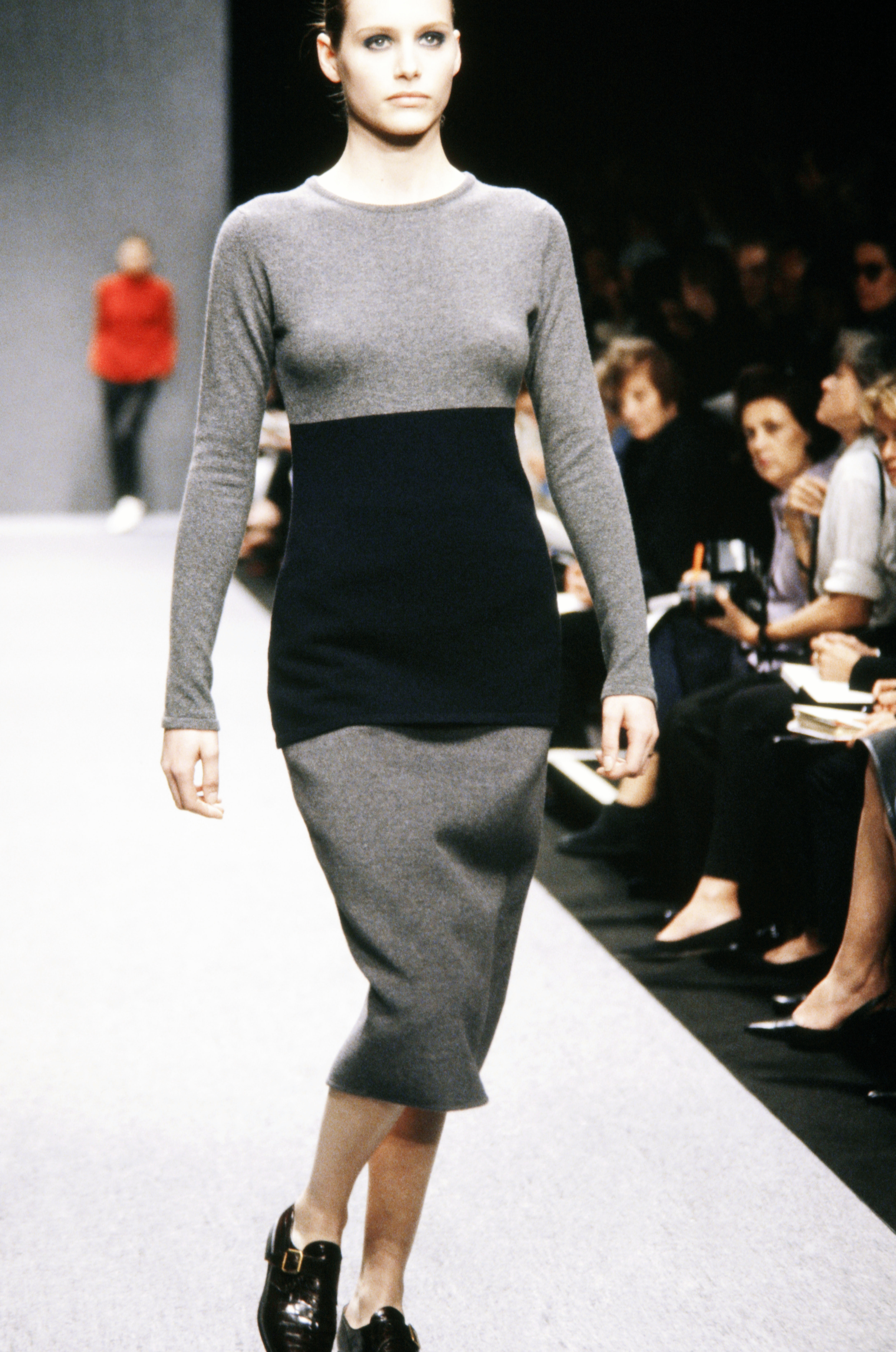 Georgina Cooper participe au défilé Michael Kors automne 1998 "Prêt à porter" le 1er avril 1998 à New York : Getty Images