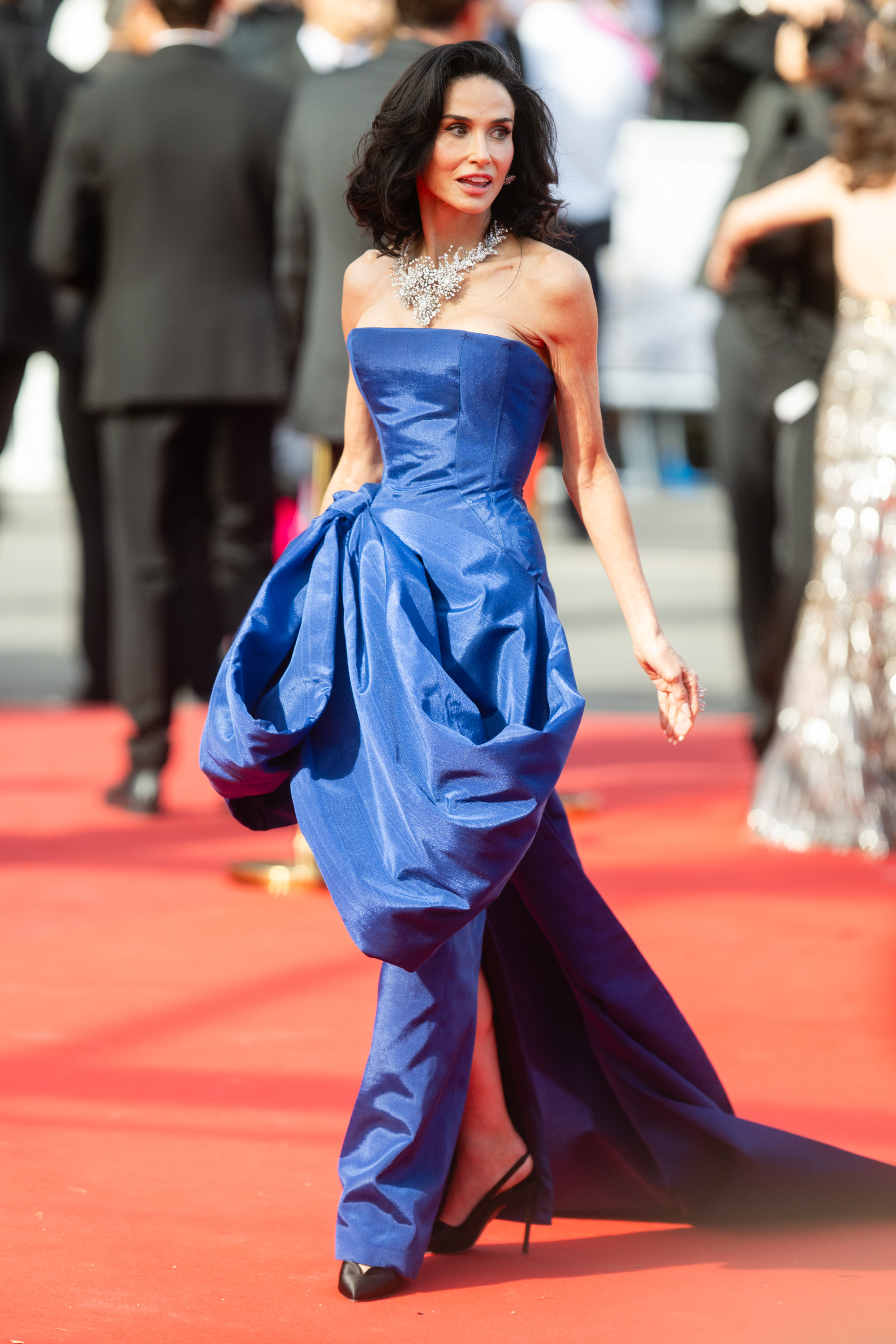 Demi Moore assiste à la projection du film « La Bola Negra » dans le cadre du 79e Festival de Cannes, au Palais des Festivals, le 21 mai 2026 en France. | Source : Getty Images