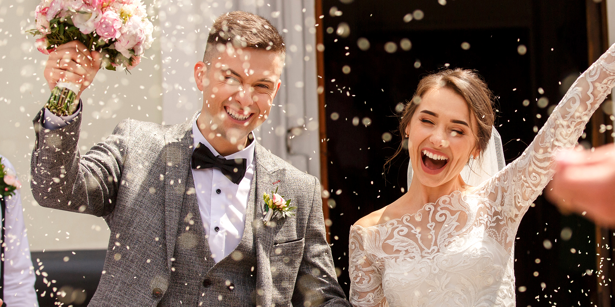 Un couple qui se marie | Source : Shutterstock