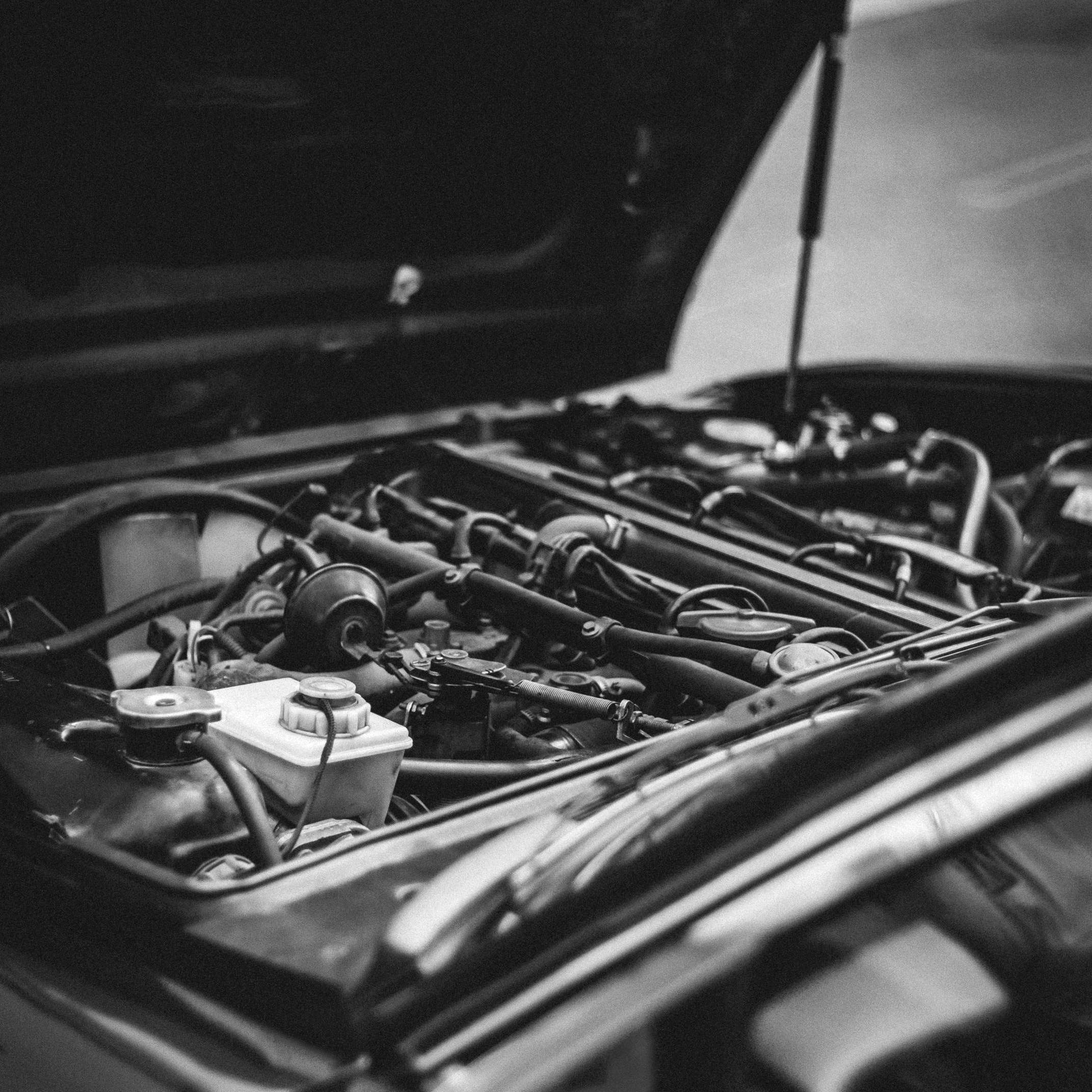 Vue du capot d'un moteur de voiture | Source : Pexels